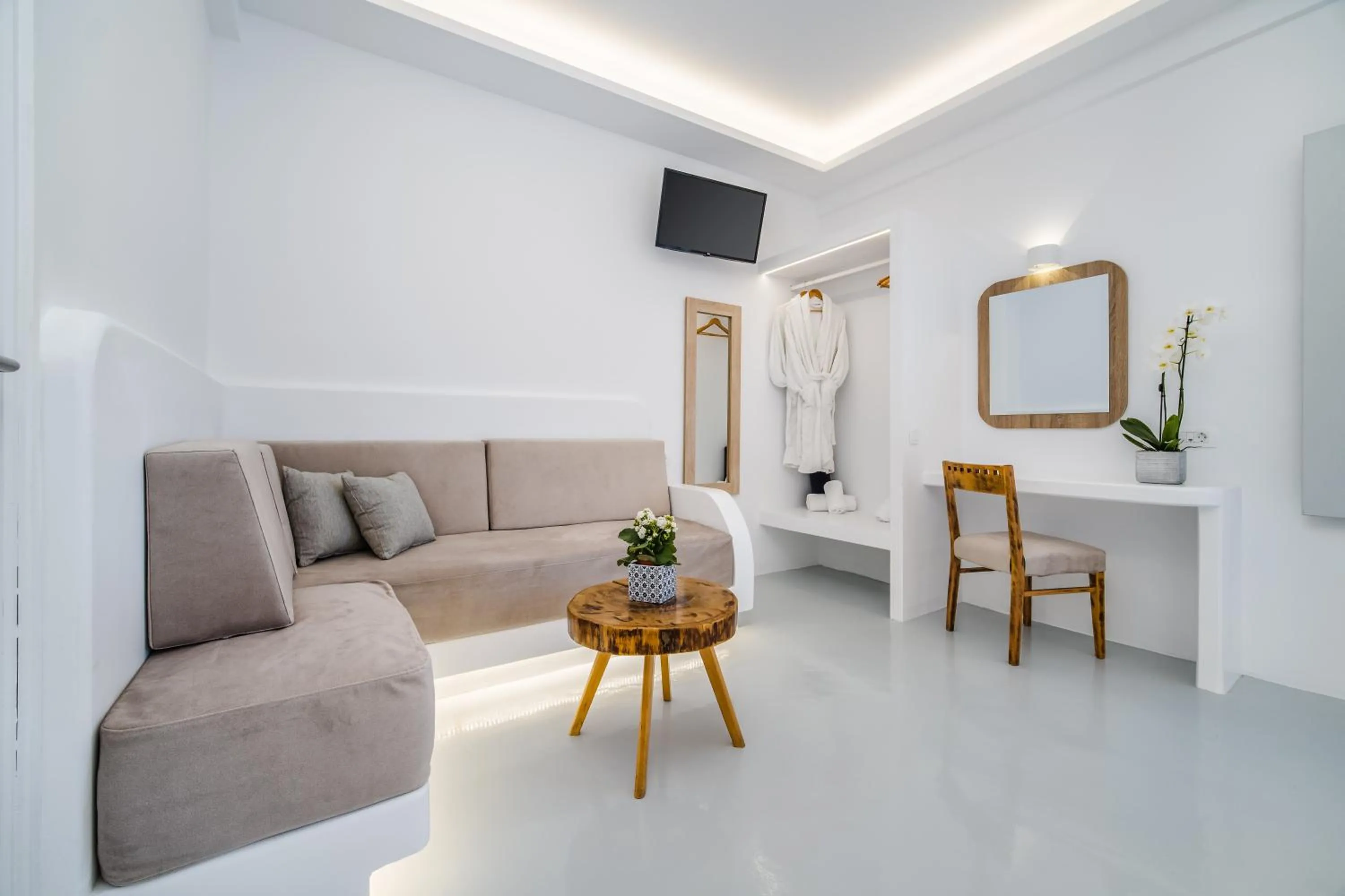 Bedroom in Serenità Luxury Suites