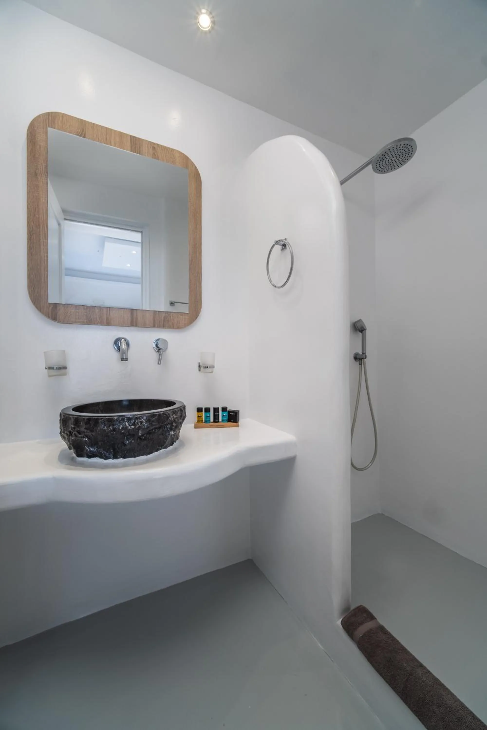 Bathroom in Serenità Luxury Suites