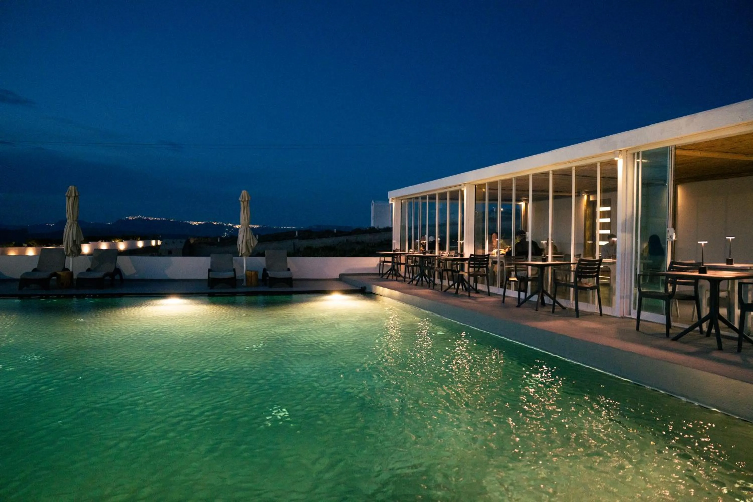 Restaurant/places to eat in Serenità Luxury Suites