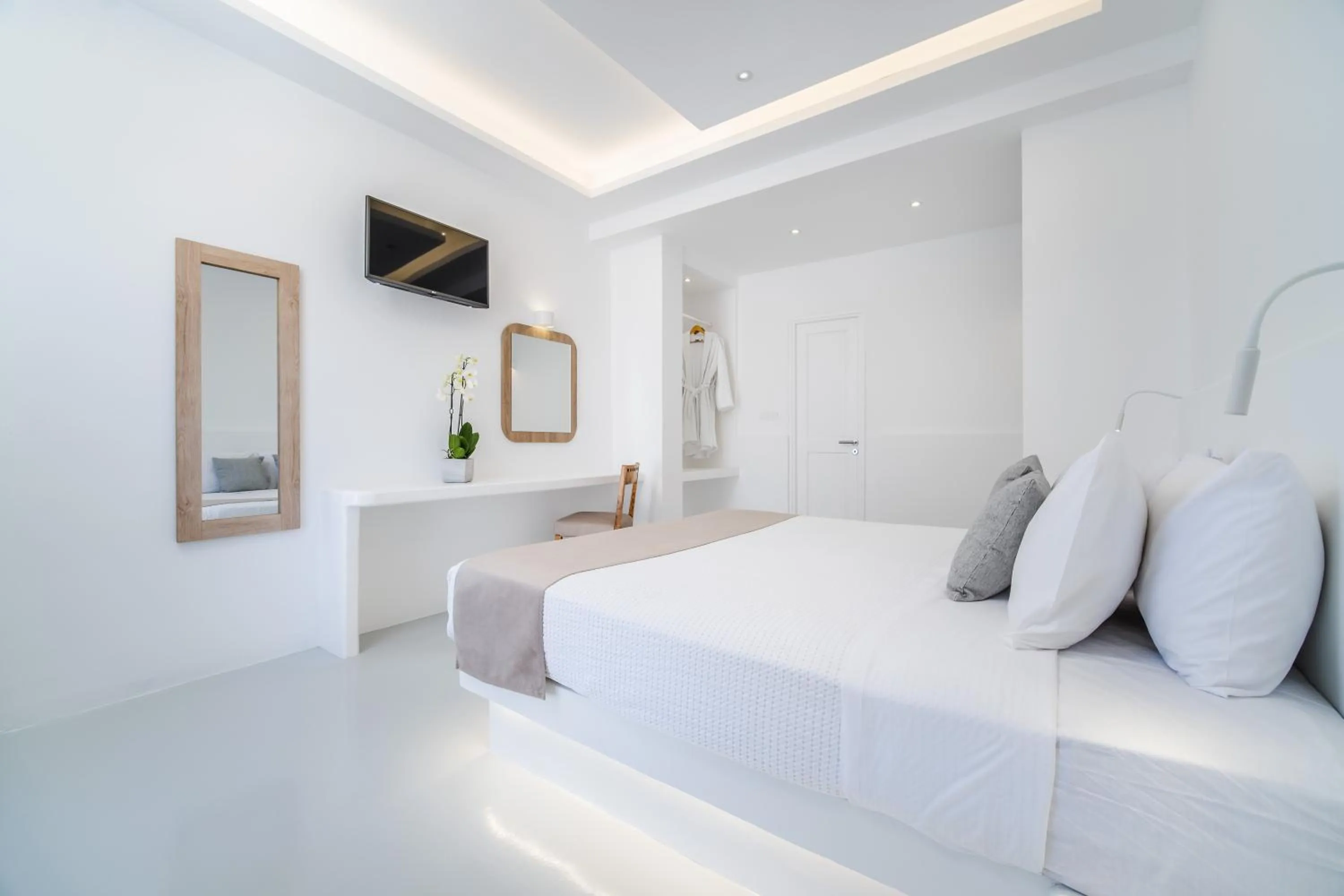 Bedroom, Bed in Serenità Luxury Suites