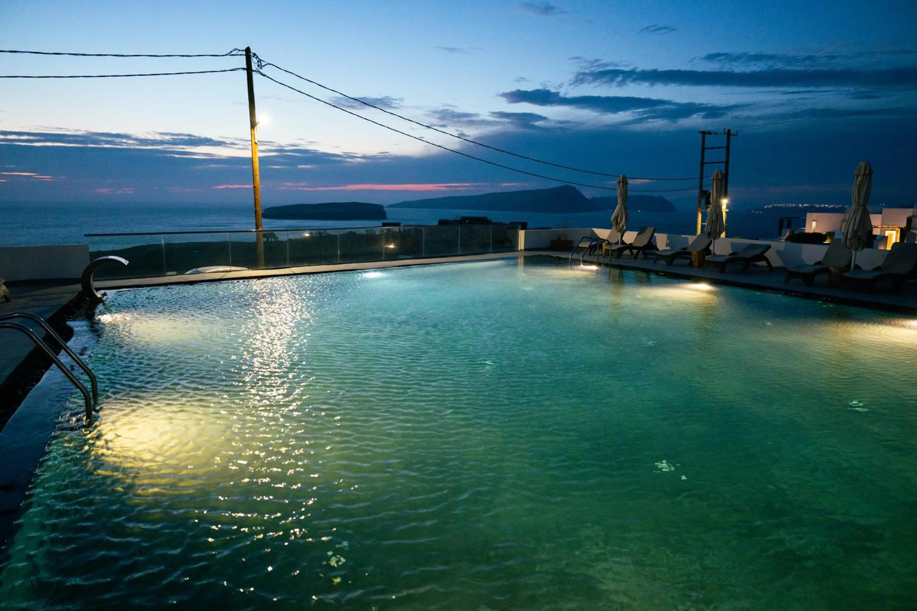 Restaurant/places to eat in Serenità Luxury Suites