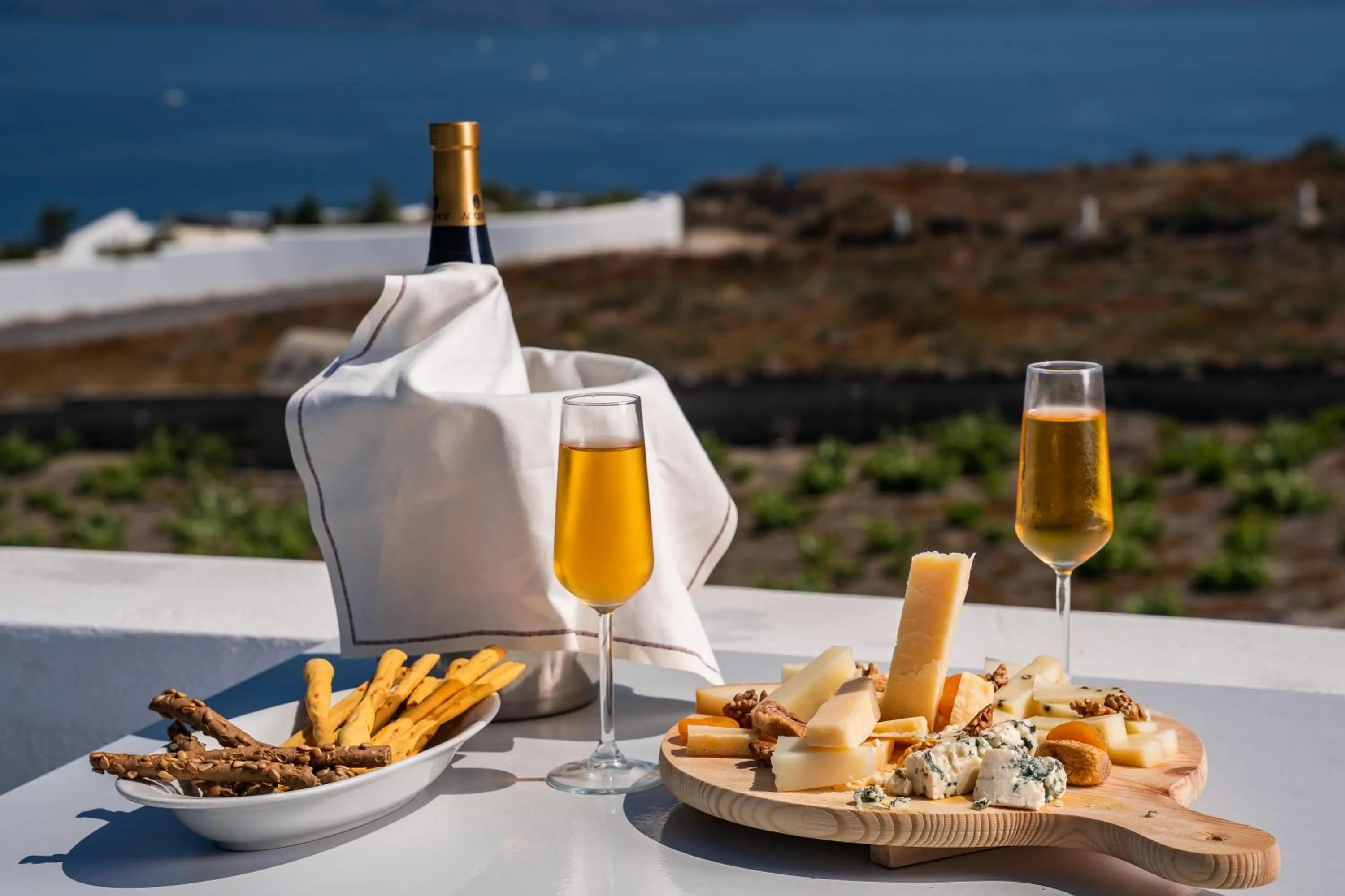 Restaurant/places to eat in Serenità Luxury Suites