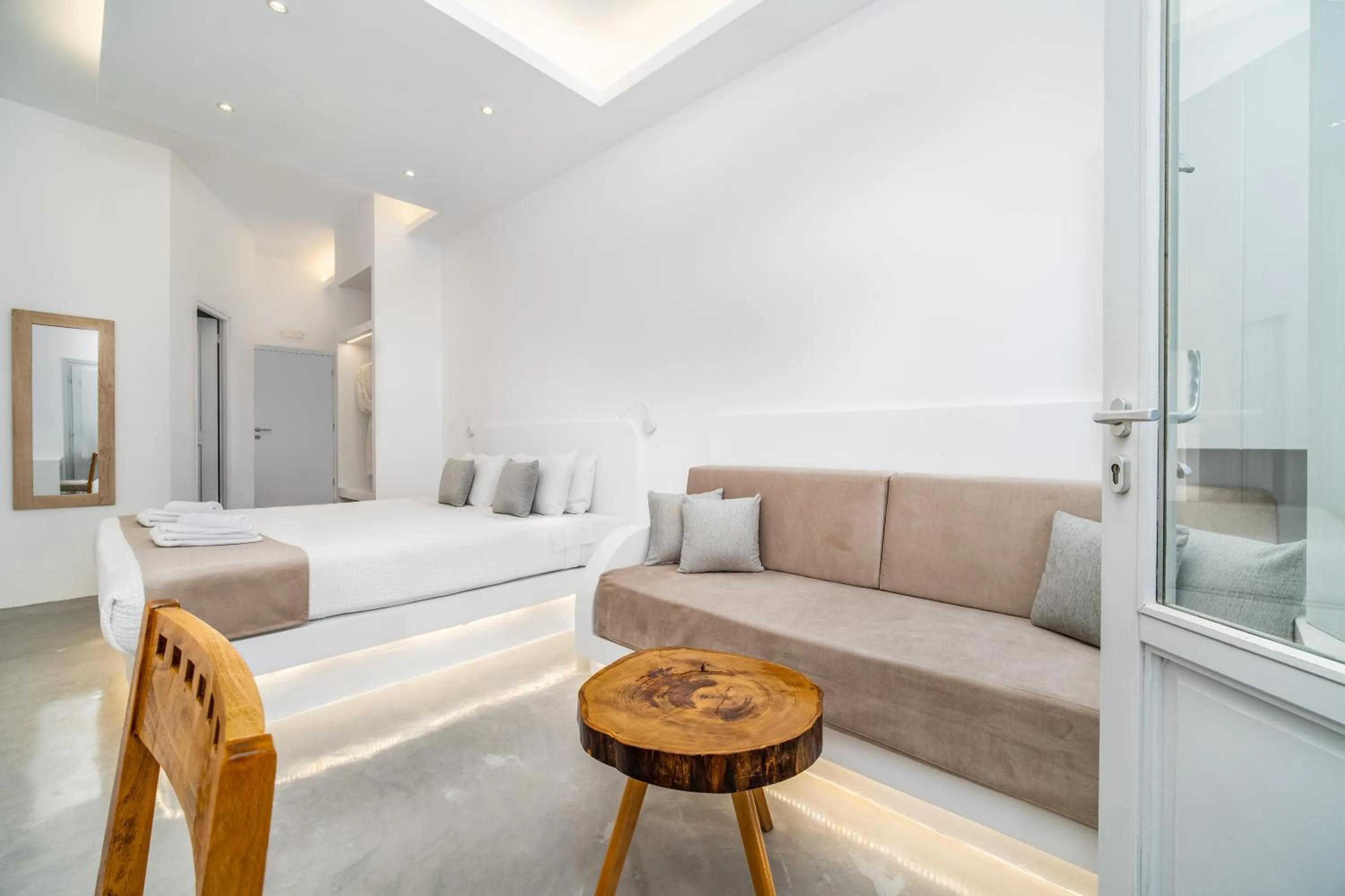 Bedroom, Bed in Serenità Luxury Suites