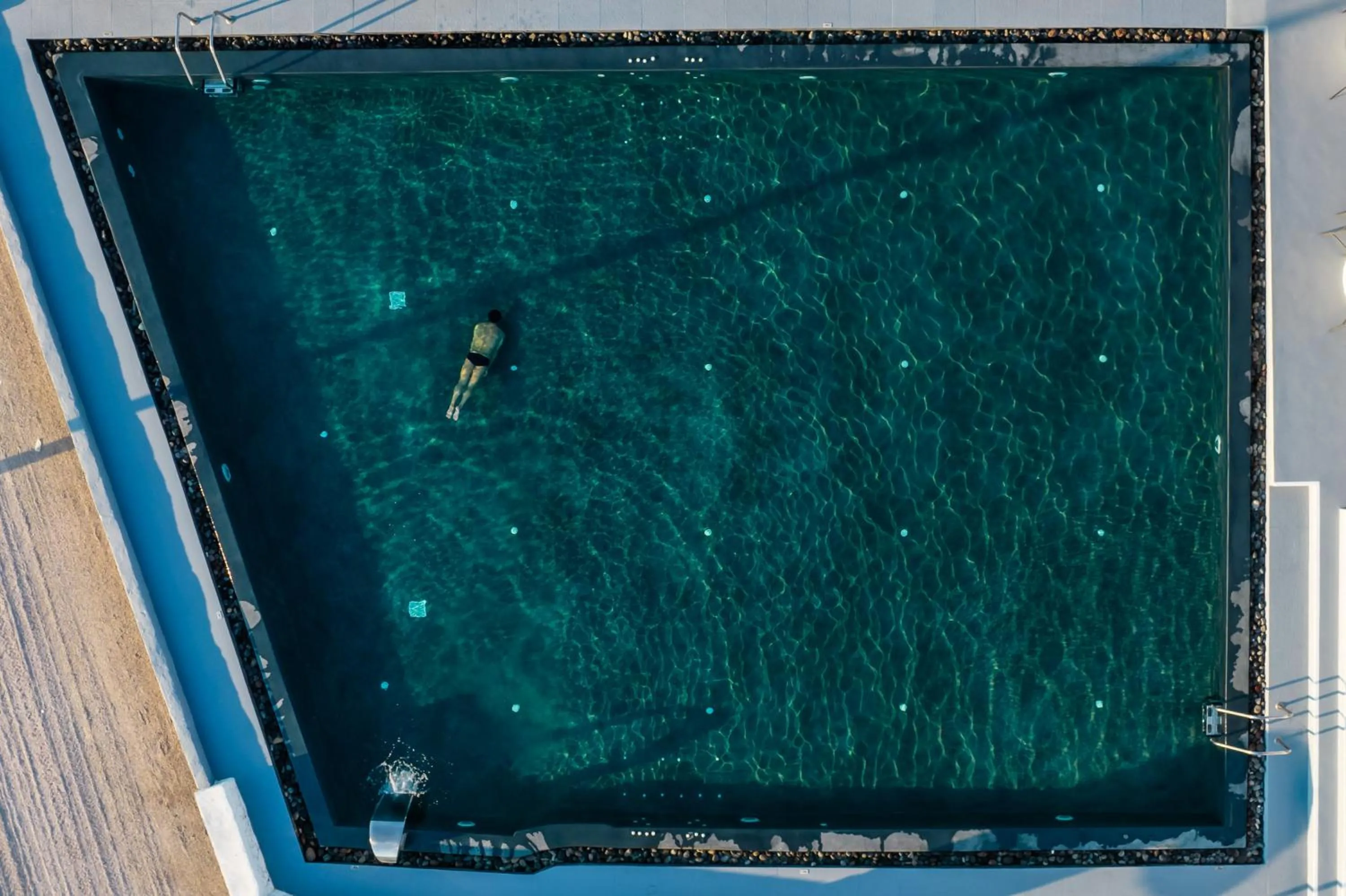 Swimming pool in Serenità Luxury Suites