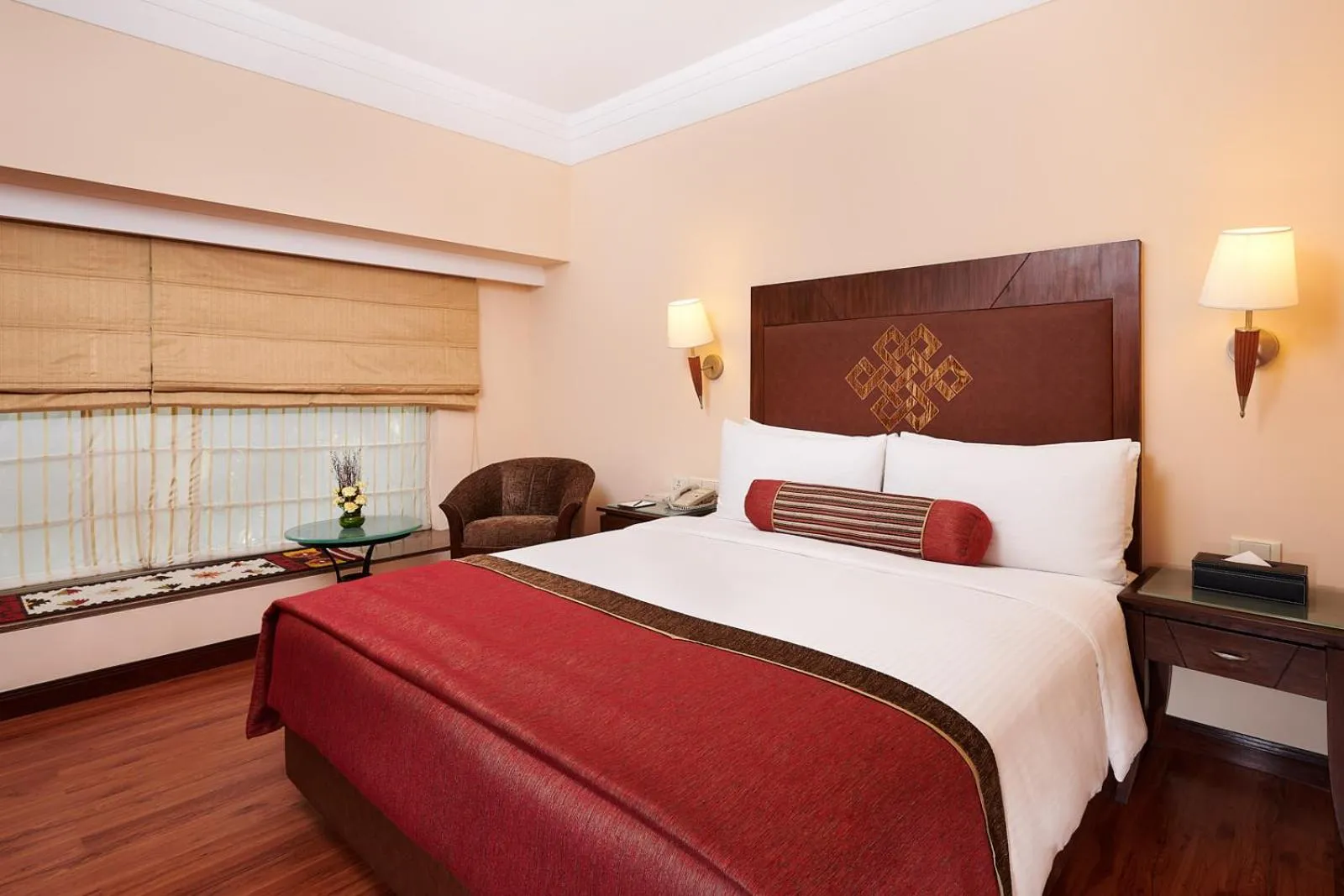 Bed in The Lalit Ashok