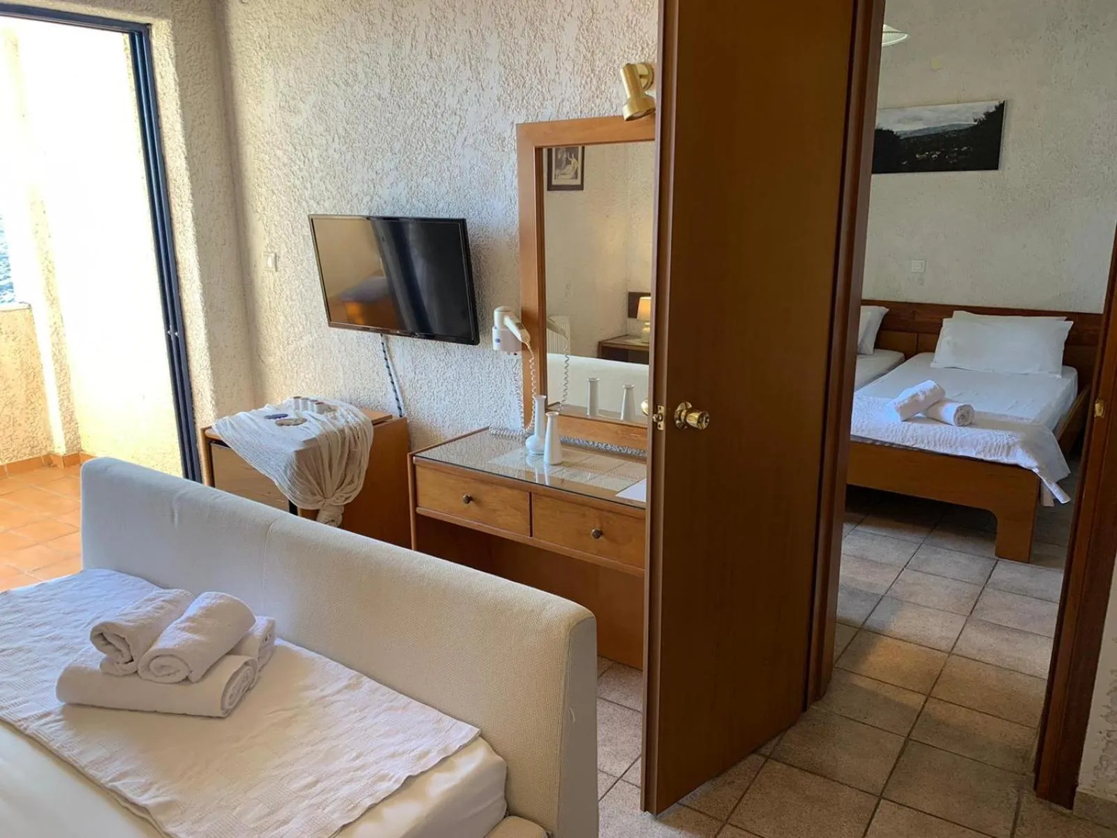 Bed in Sariza Spring Hotel