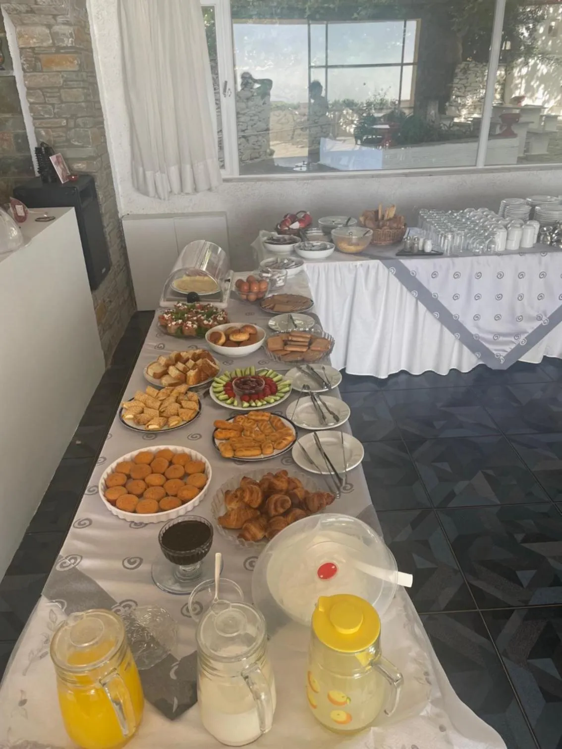 Breakfast in Sariza Spring Hotel