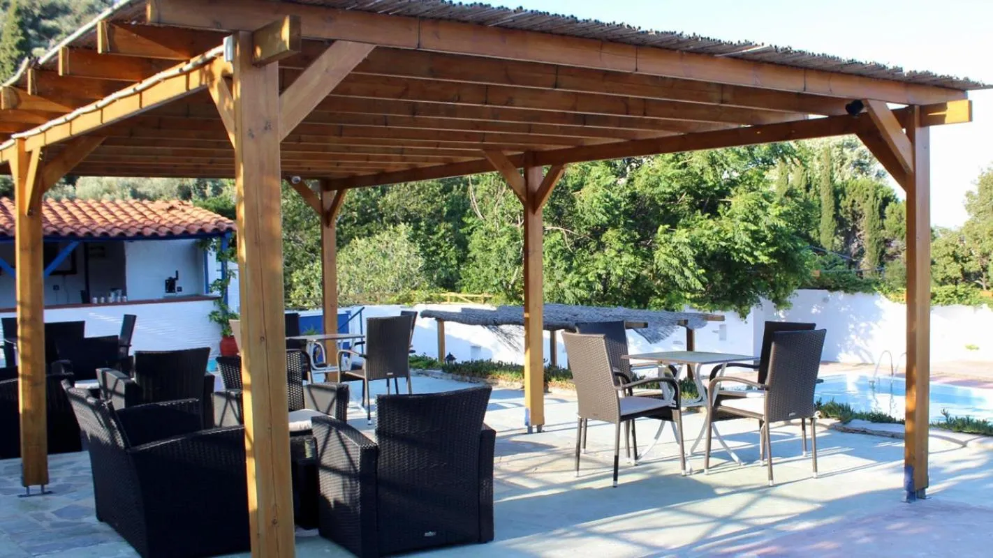 Patio in Sariza Spring Hotel