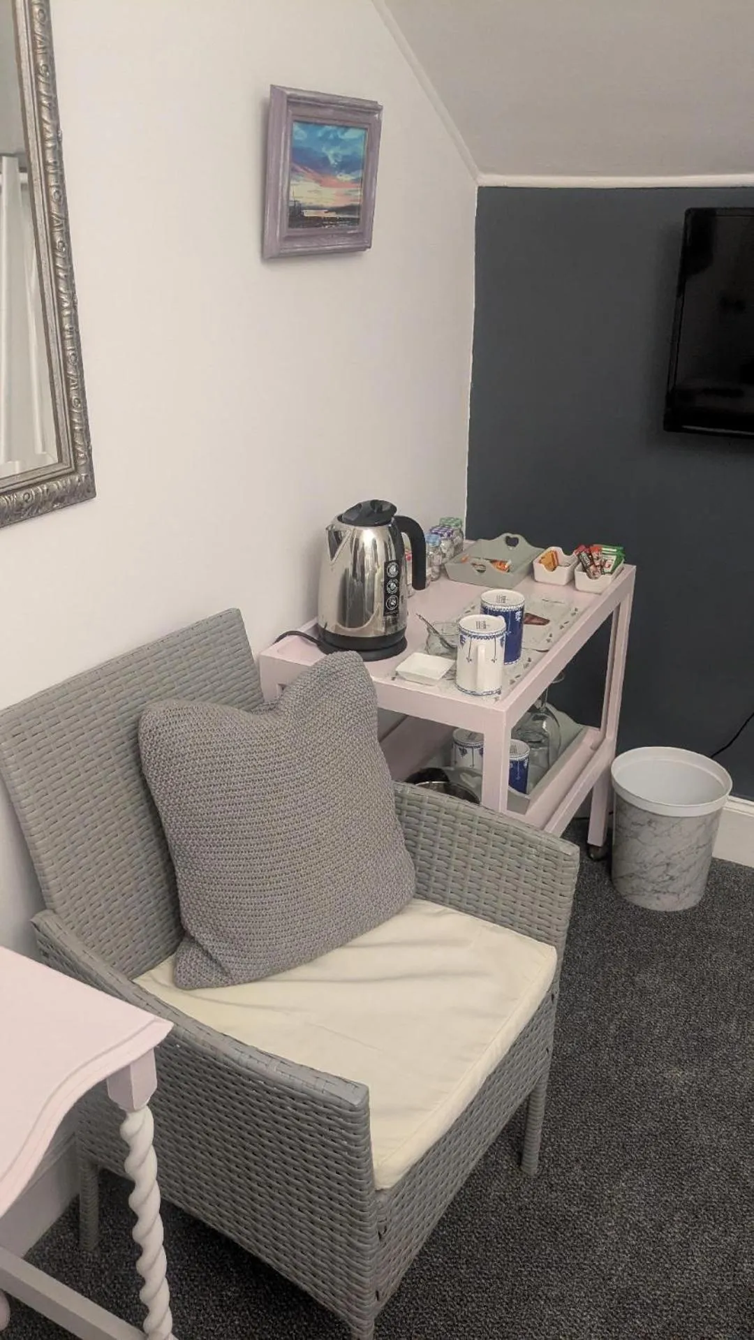 Coffee/tea facilities in The Bridges B&B