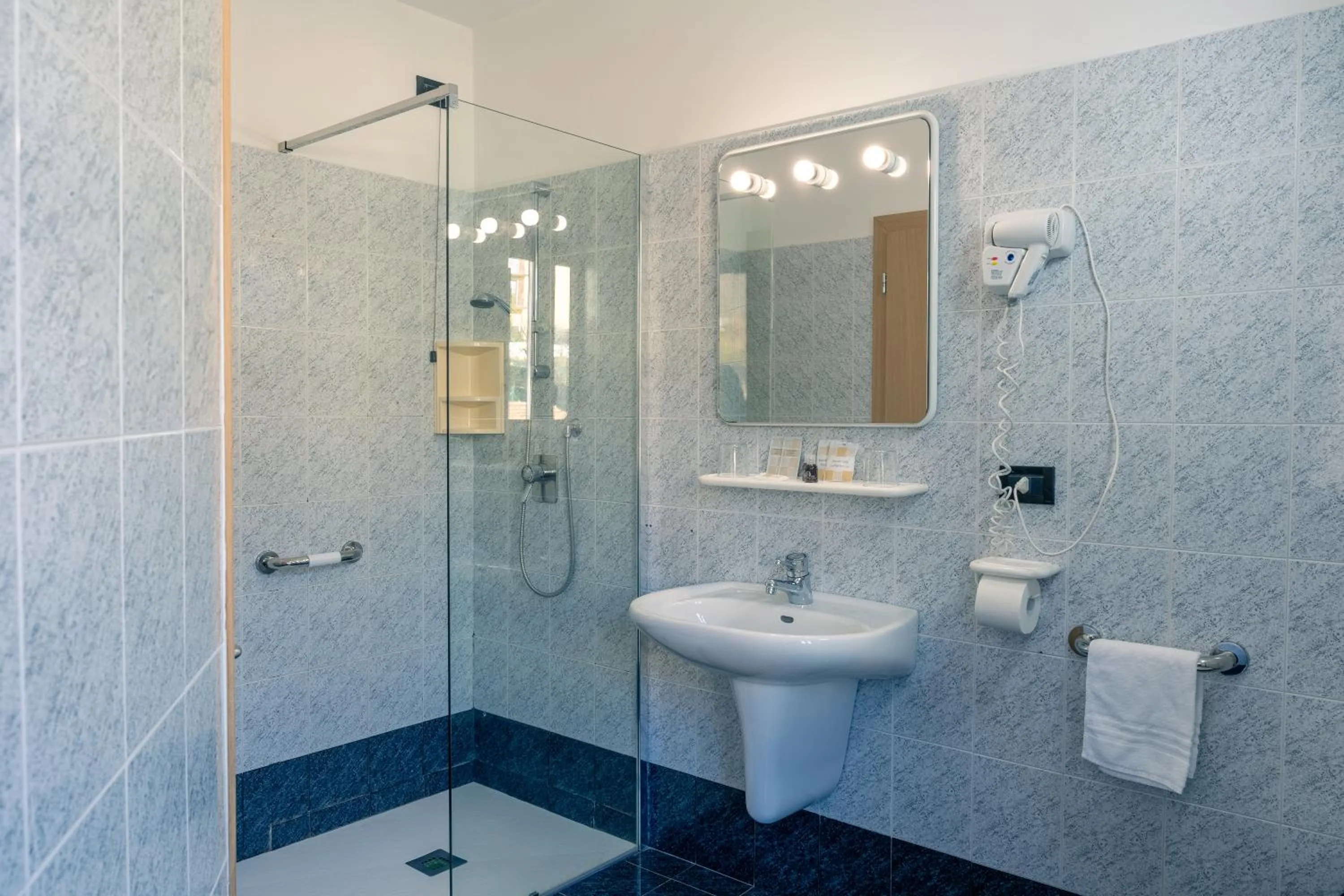 Bathroom in Hotel Irma