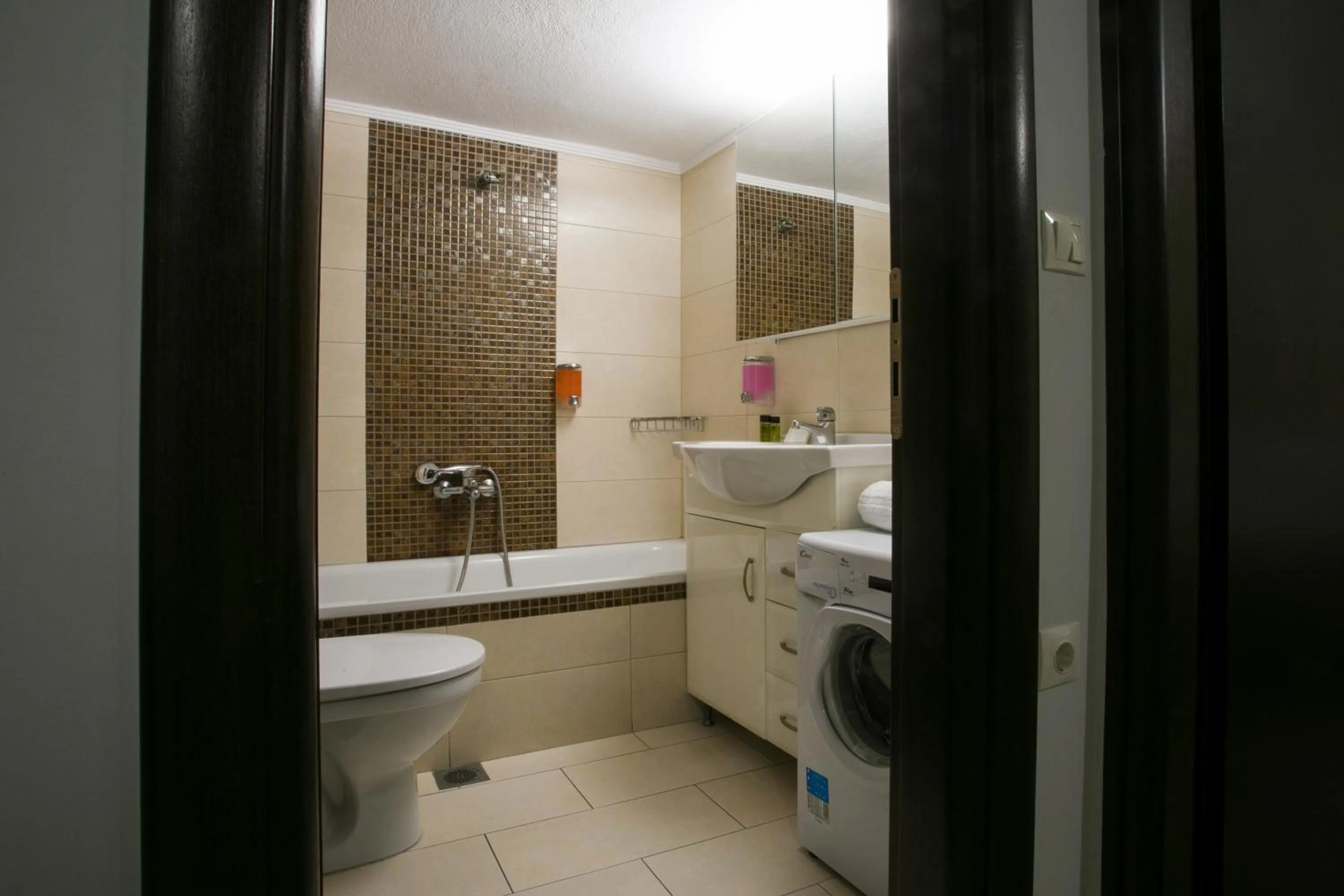 Toilet in Polis Apartments