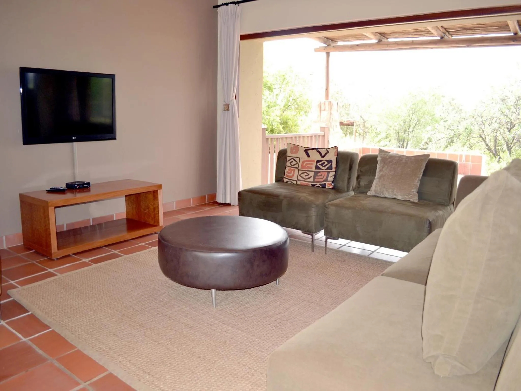 TV and multimedia in Elements Private Golf Reserve