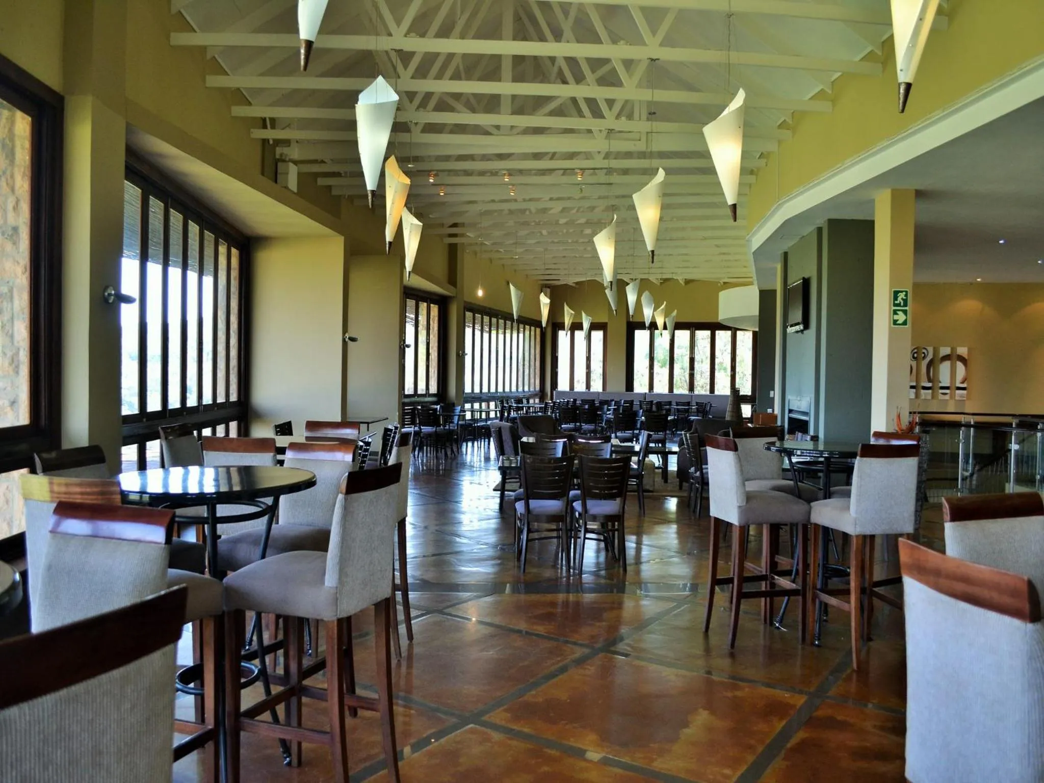 Restaurant/places to eat in Elements Private Golf Reserve