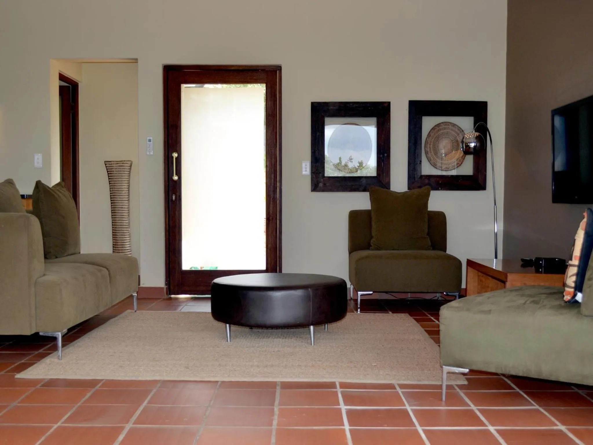 TV and multimedia in Elements Private Golf Reserve