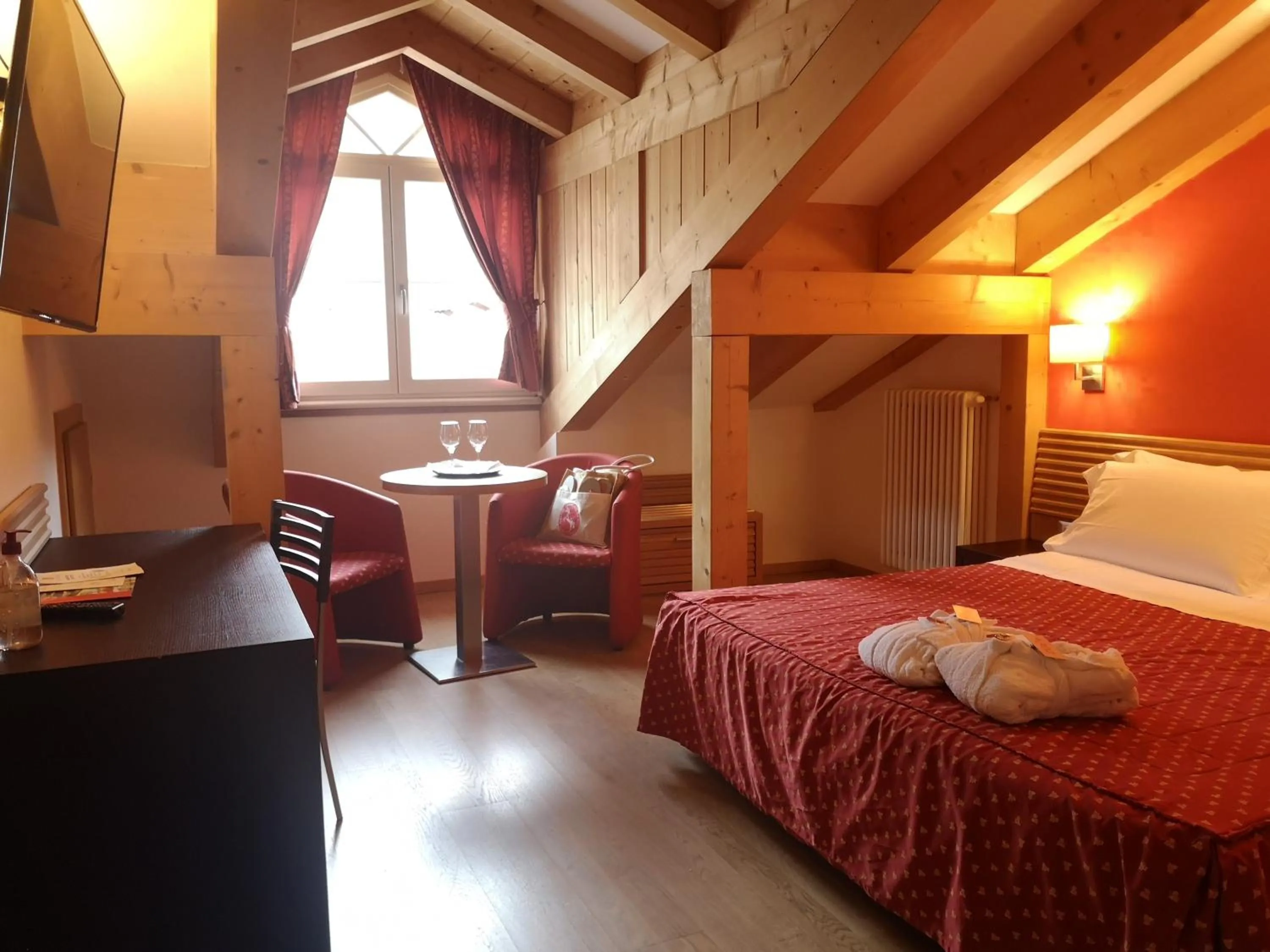 Photo of the whole room in Albergo Cavallino Bianco