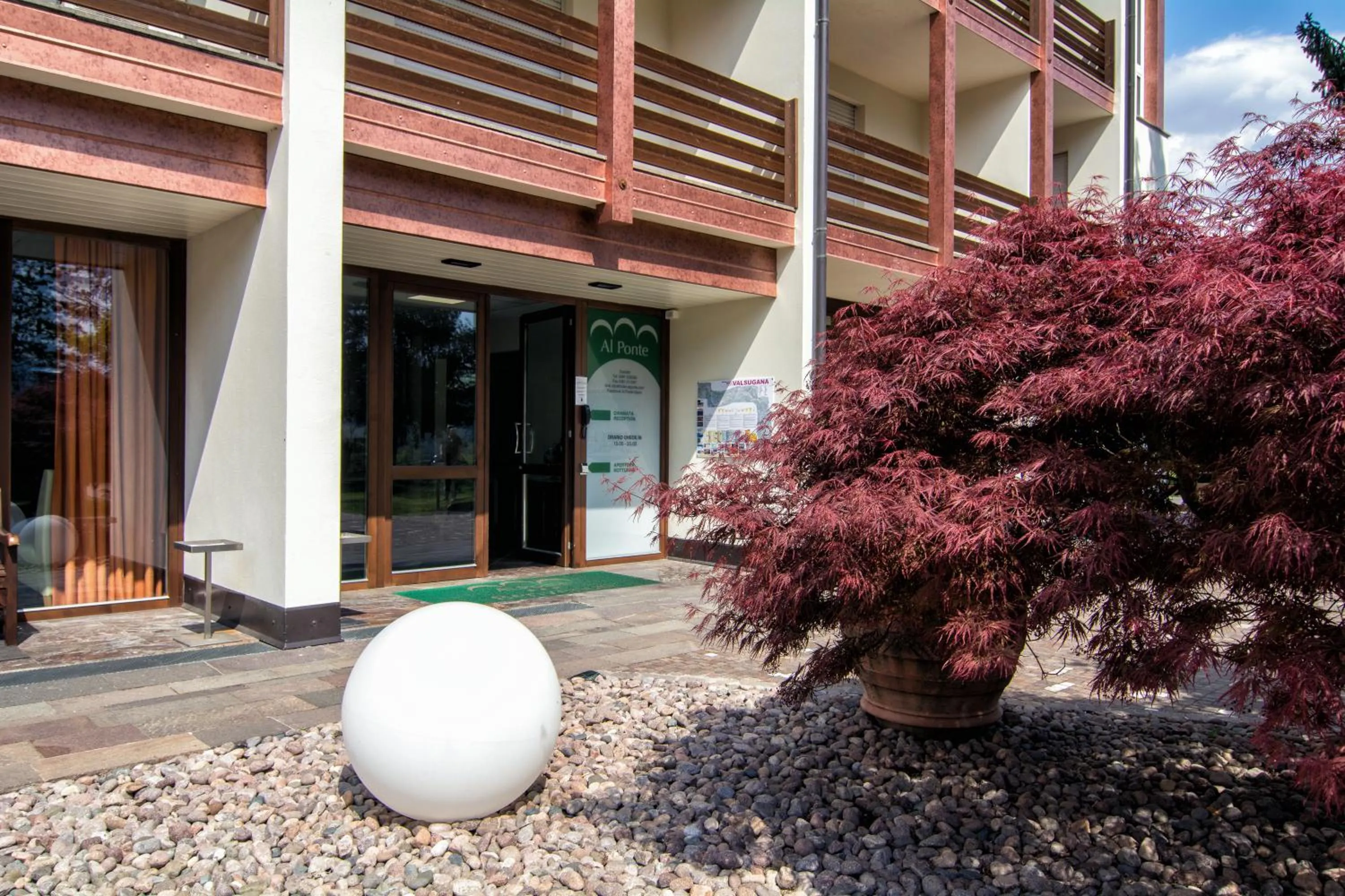 Garden view in Al Ponte Garnì