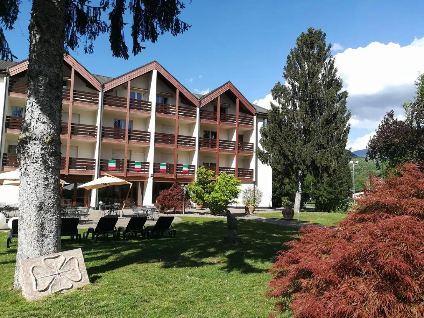 Property building in Al Ponte Garnì