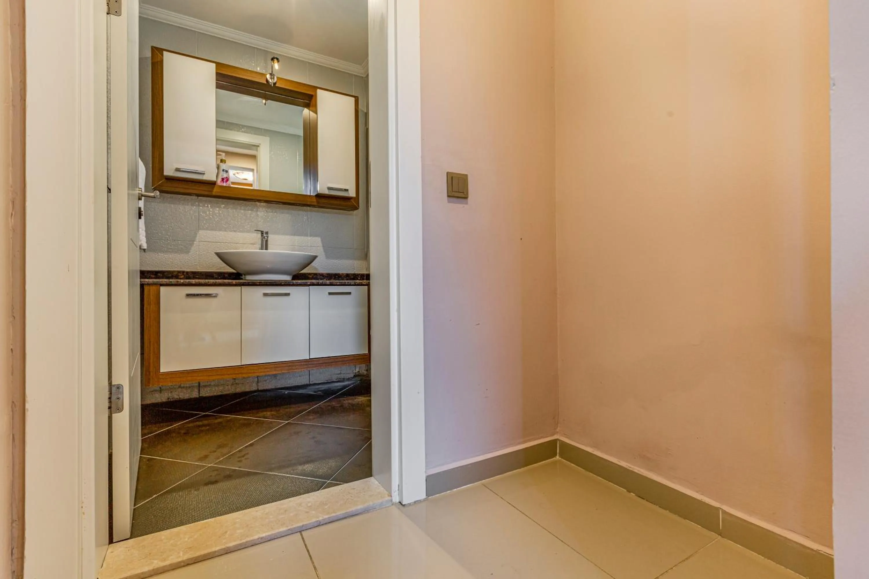 Toilet in VISTA Villa