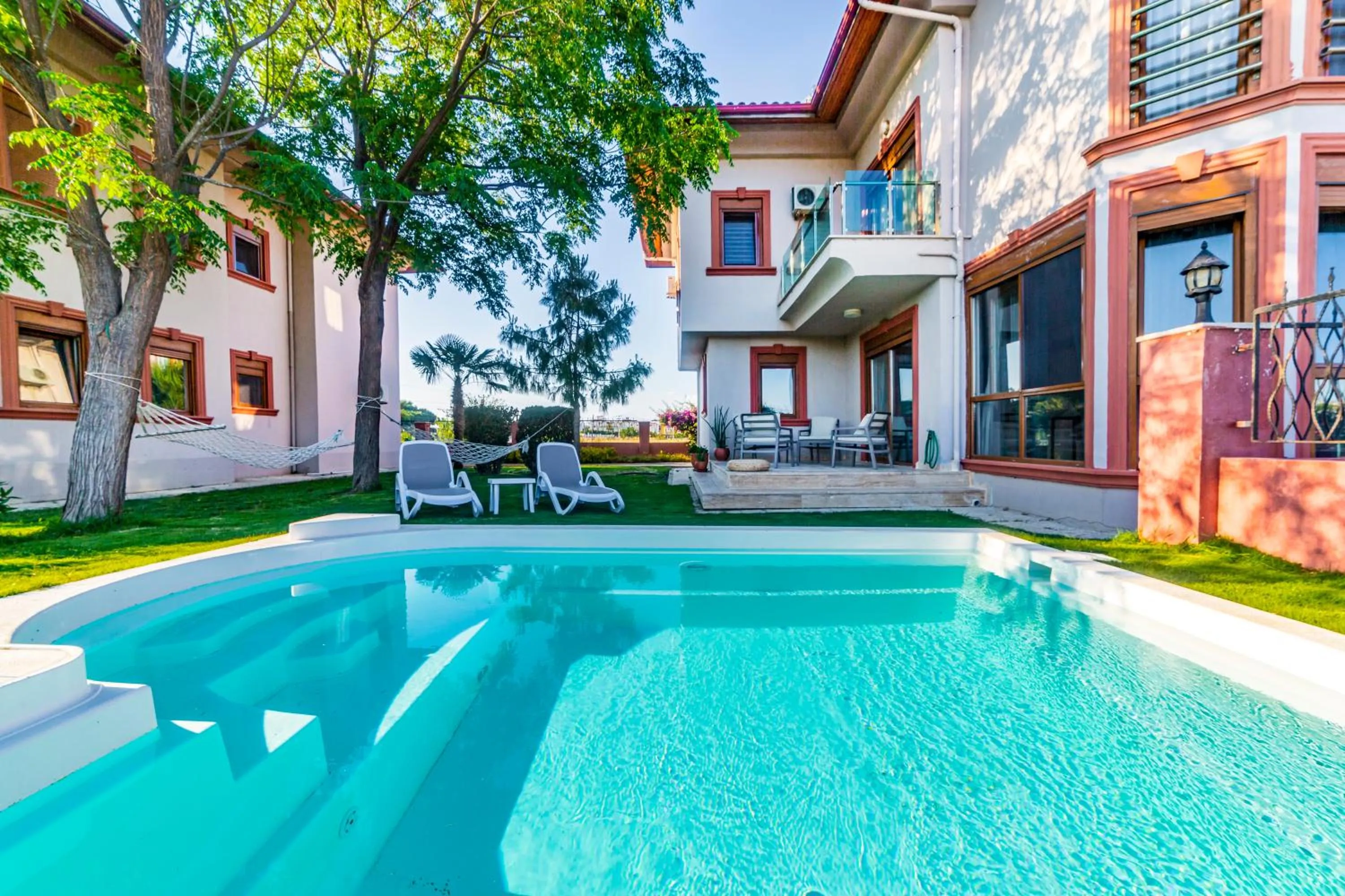 Garden view in VISTA Villa