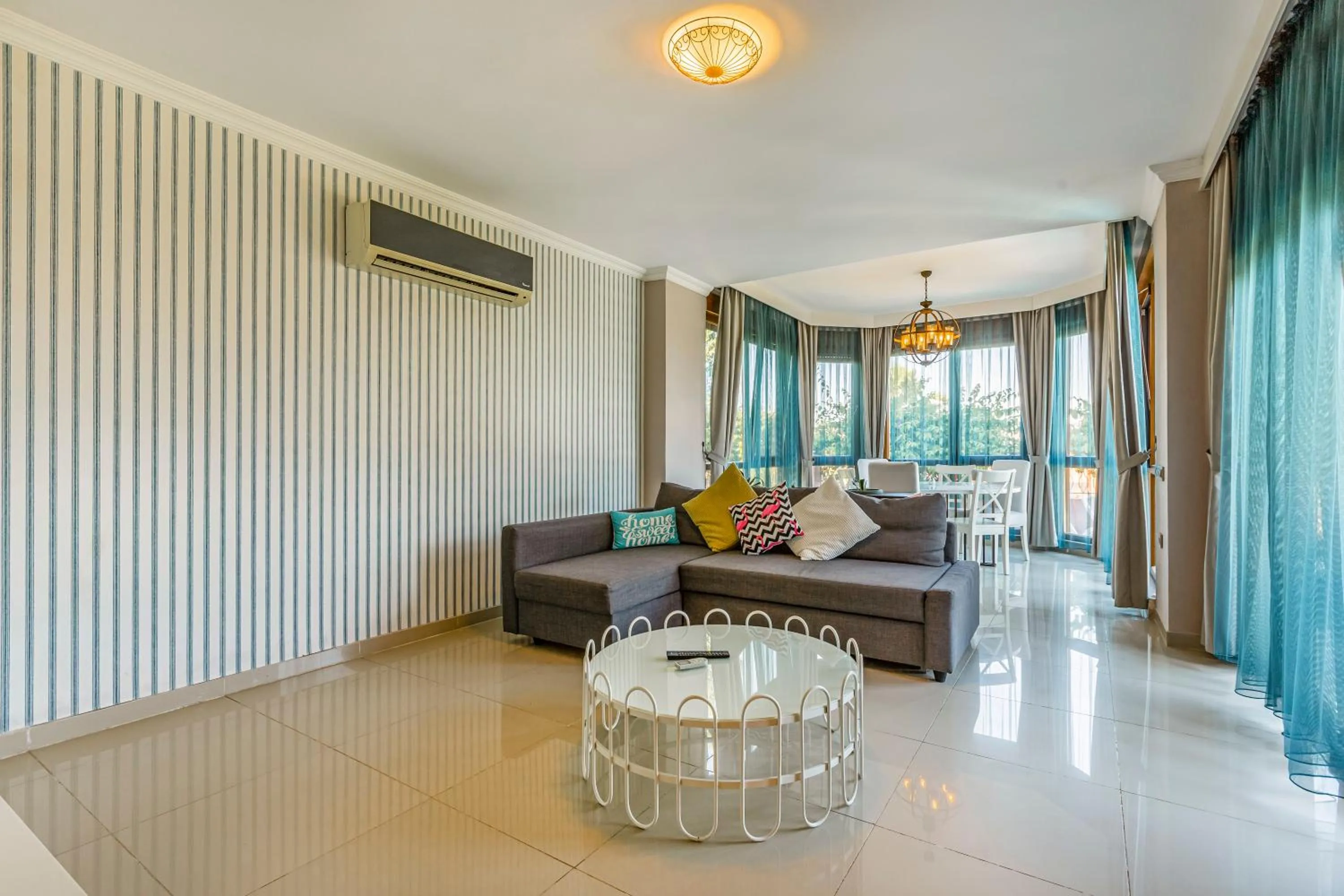 Living room in VISTA Villa