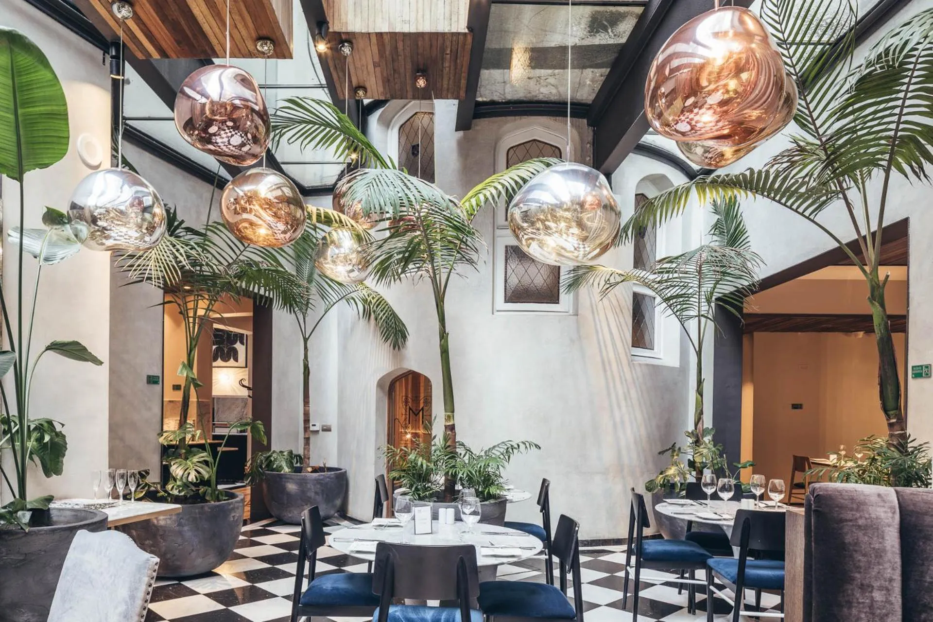 Restaurant/places to eat in Hotel Magnolia Santiago