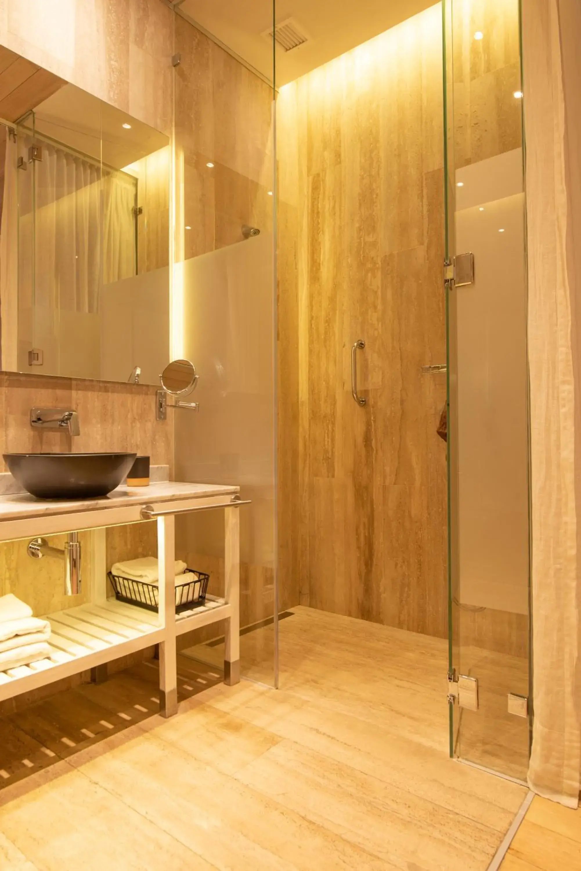 Deluxe Double Room in Hotel Magnolia Santiago Deluxe Double Room in Hotel Magnolia Santiago