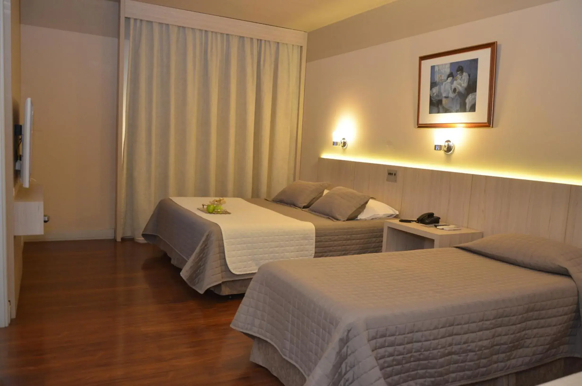 Deluxe Double Room - single occupancy in Village Hotel Deluxe Double Room - single occupancy in Village Hotel