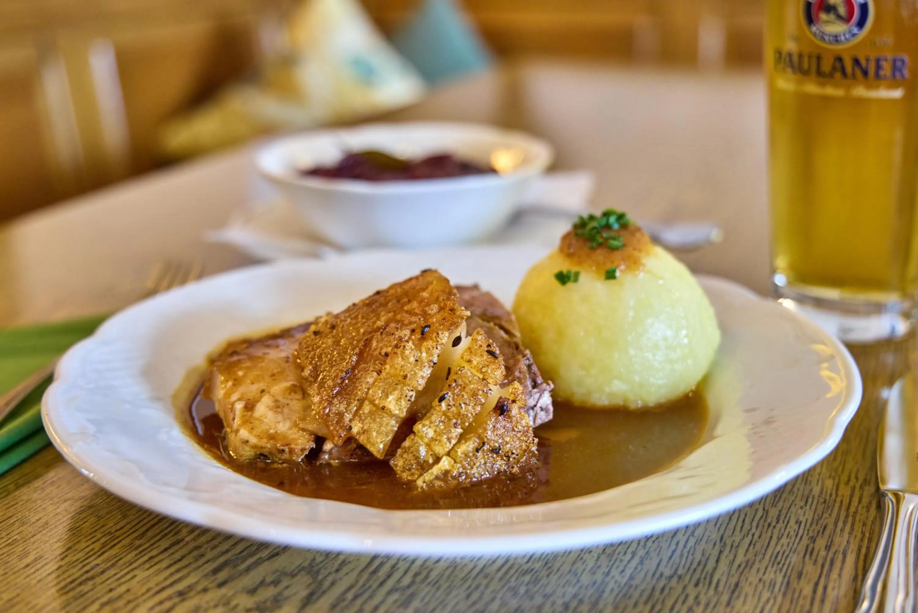 Restaurant/places to eat in Hotel Drei Mohren