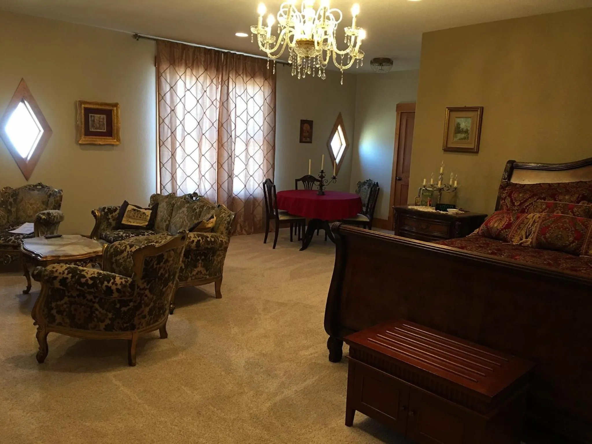 Bedroom in Attwood House Bed and Breakfast near Manhattan, KS