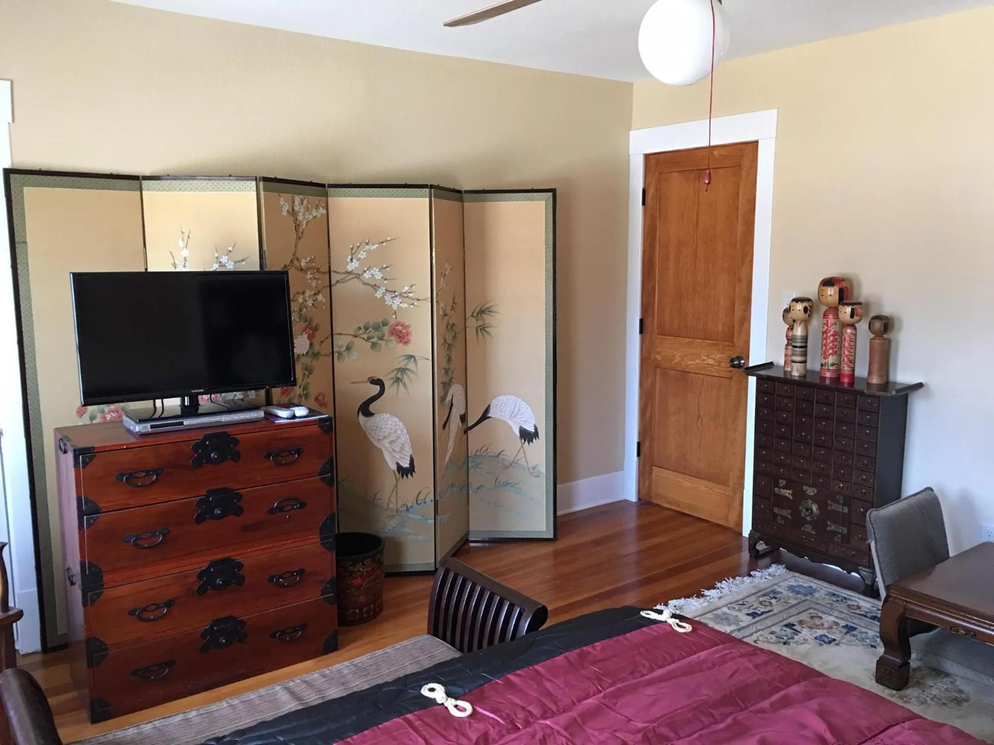 Bed in Attwood House Bed and Breakfast near Manhattan, KS