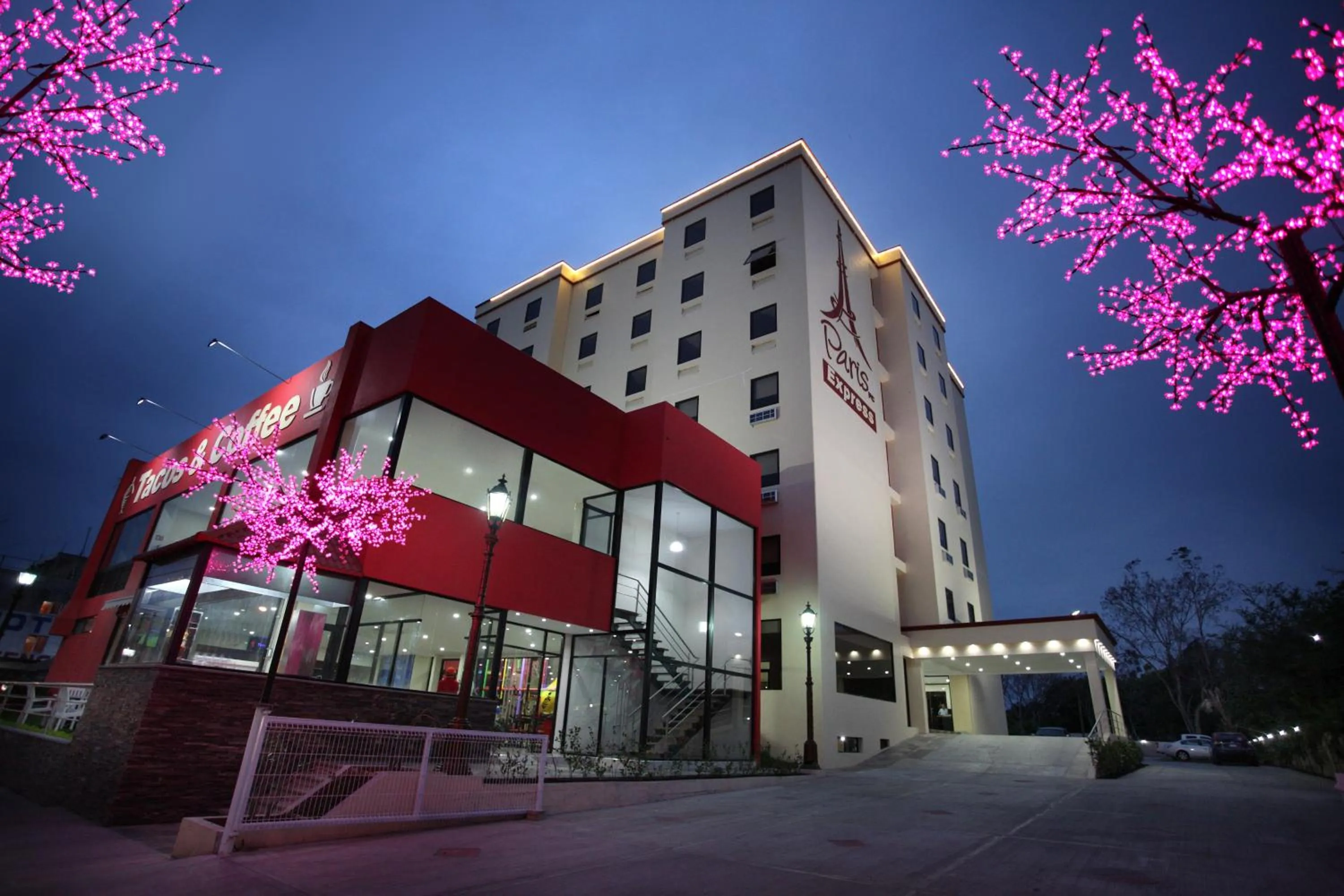 Property building in Paris FC Express