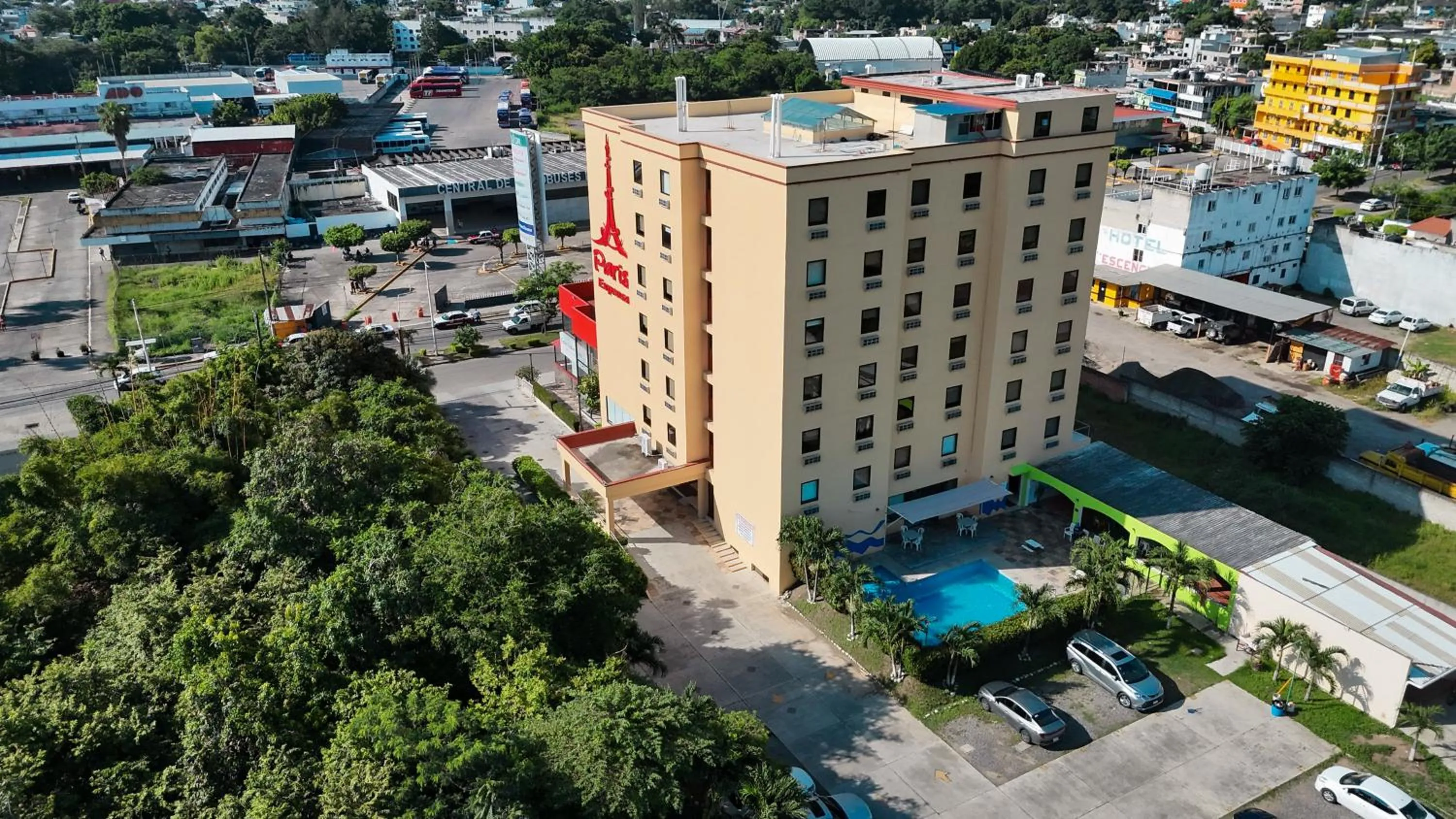 Property building in Paris FC Express