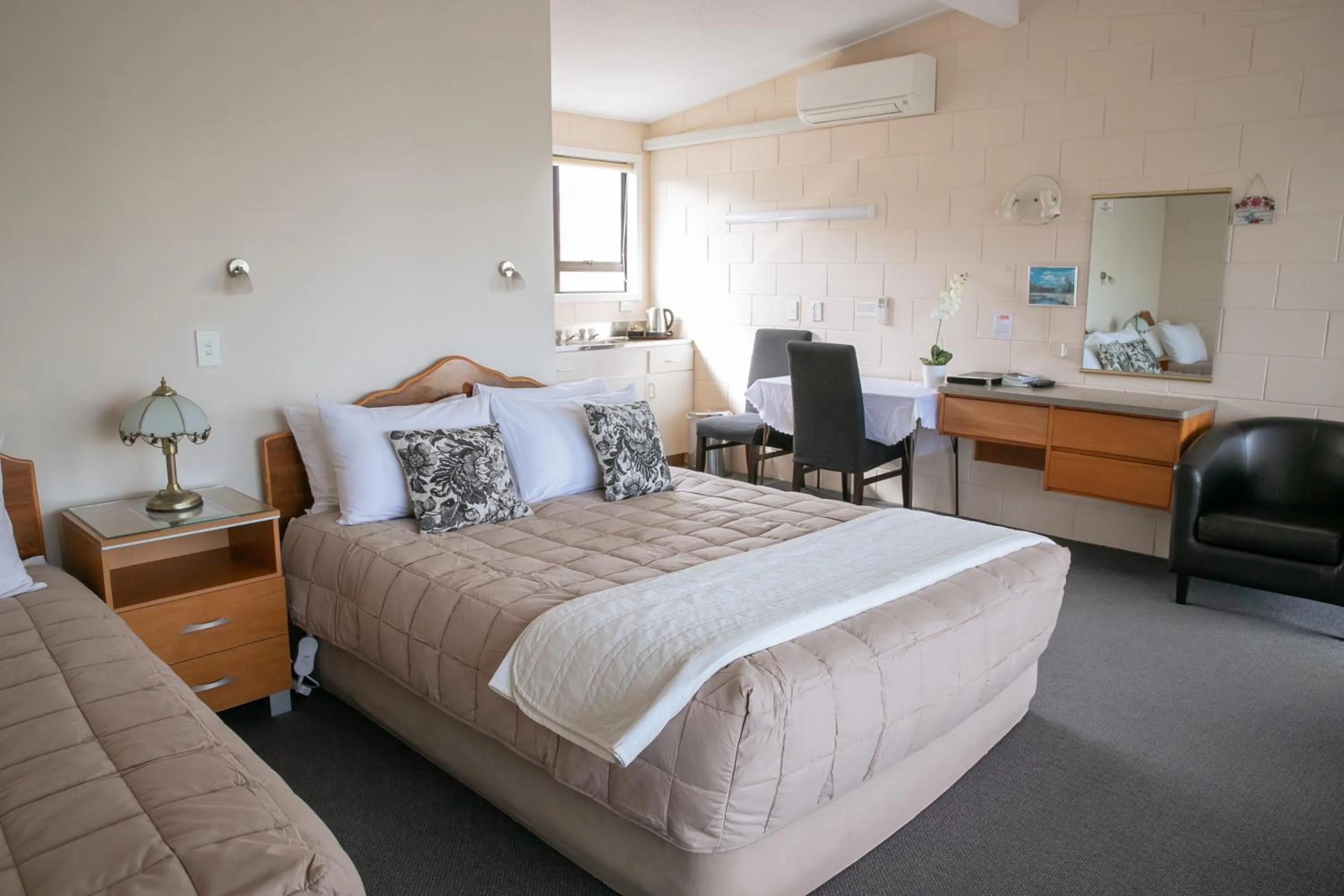 Bed in Tuki Tuki Motel