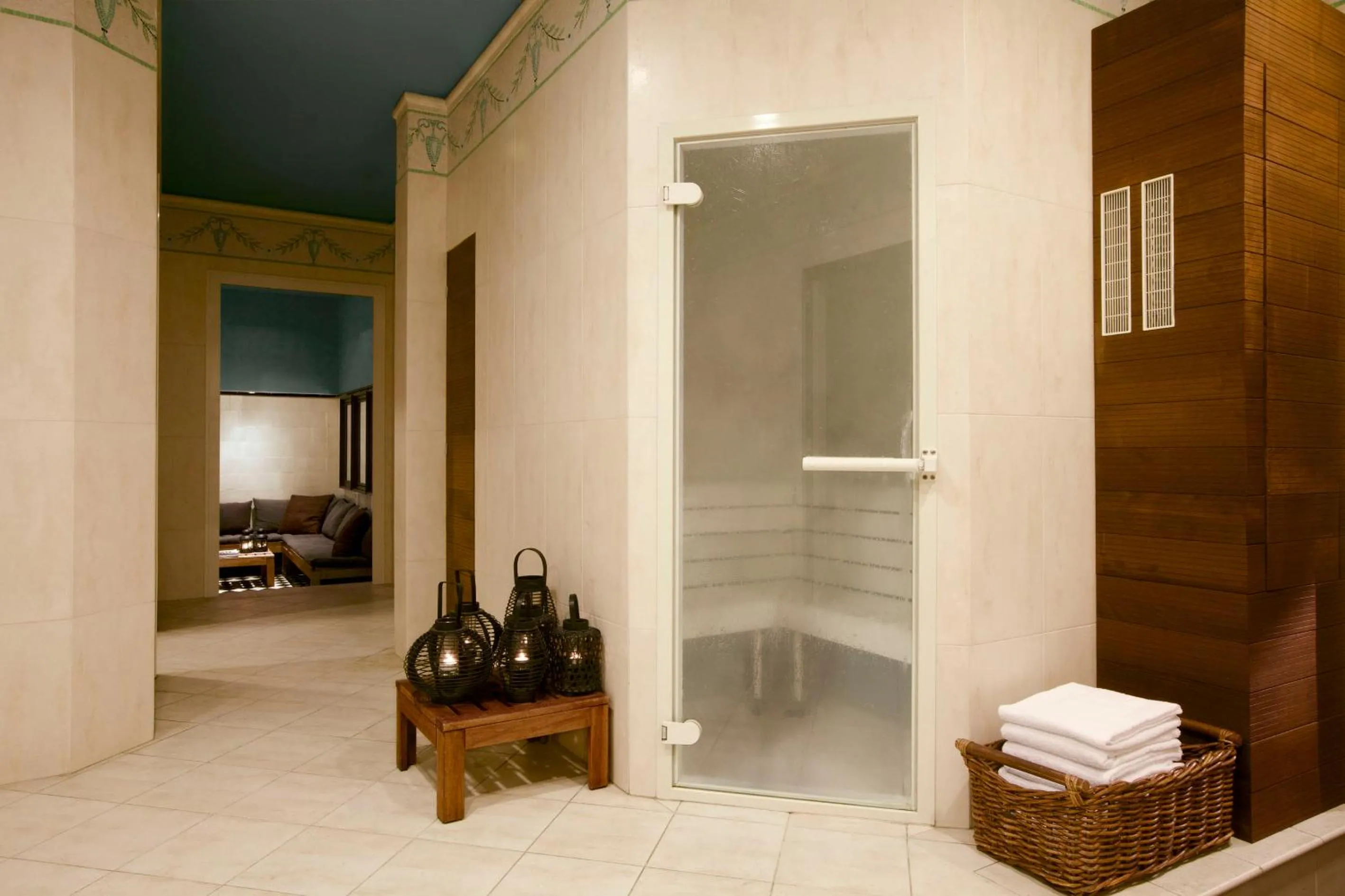 Steam room in Das REGINA Boutiquehotel