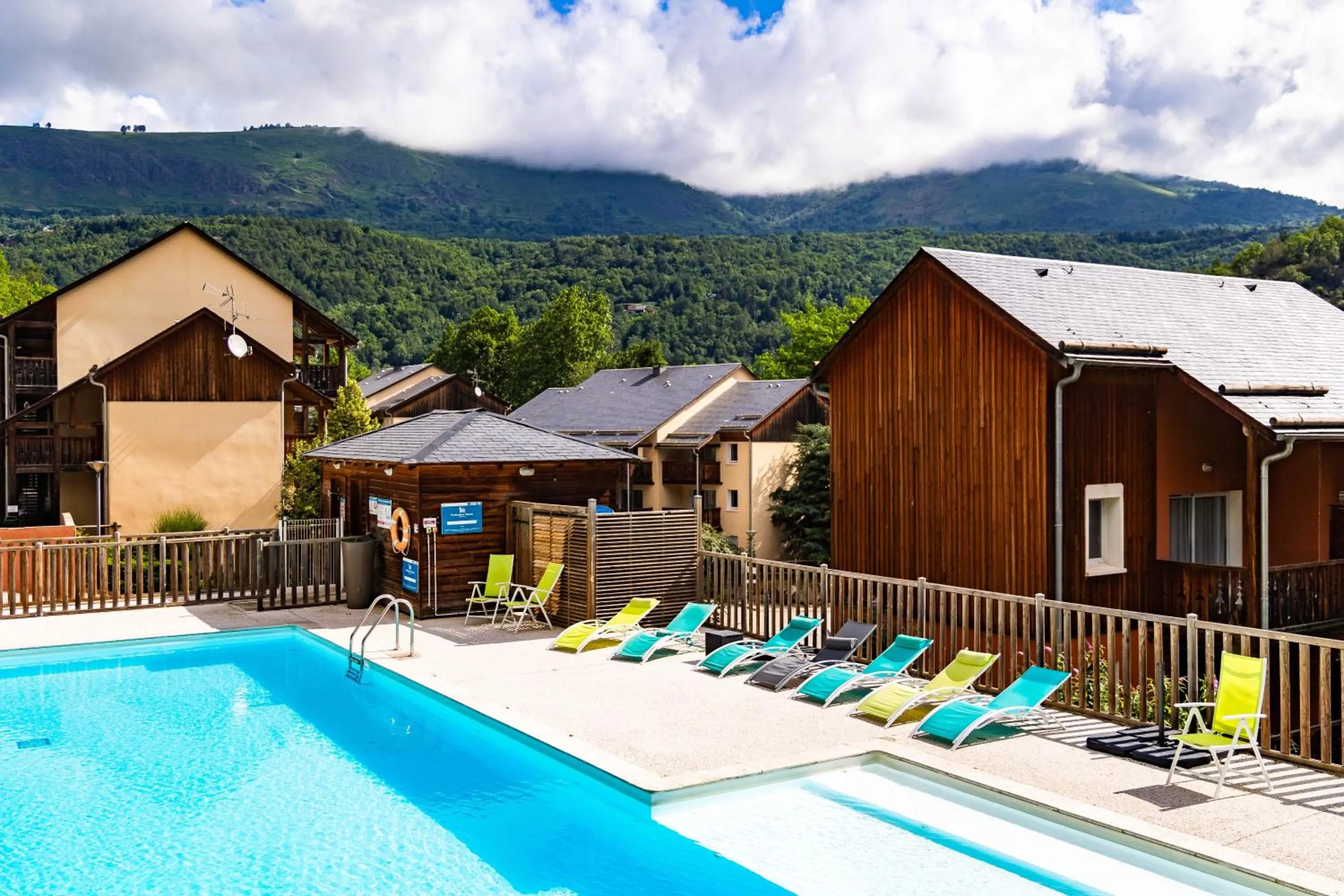 Natural landscape in Vacancéole - Le Domaine de la Vallée d'Ax