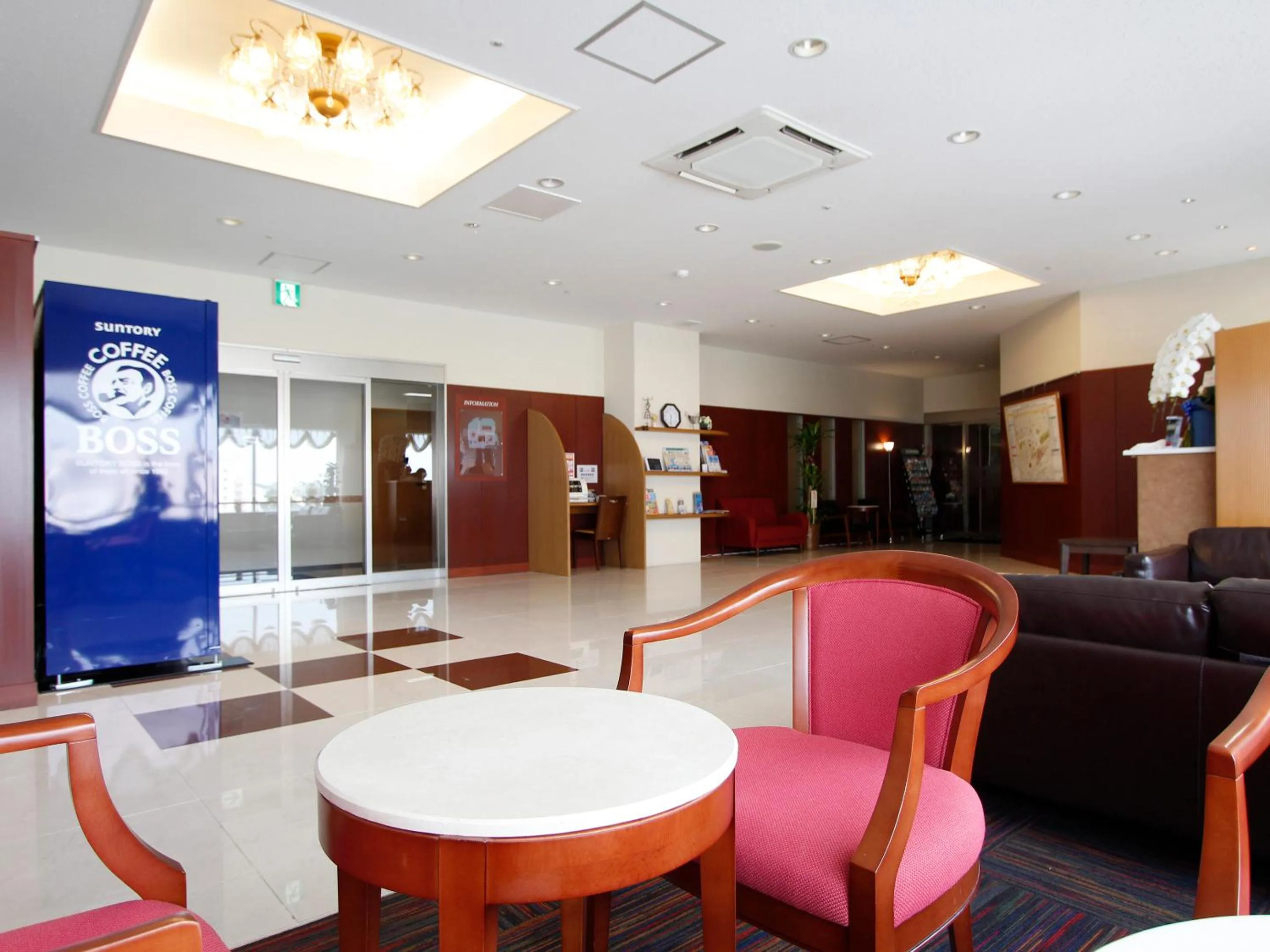 Lobby or reception in HOTEL LiVEMAX BUDGET Hamamatsu-Ekimae
