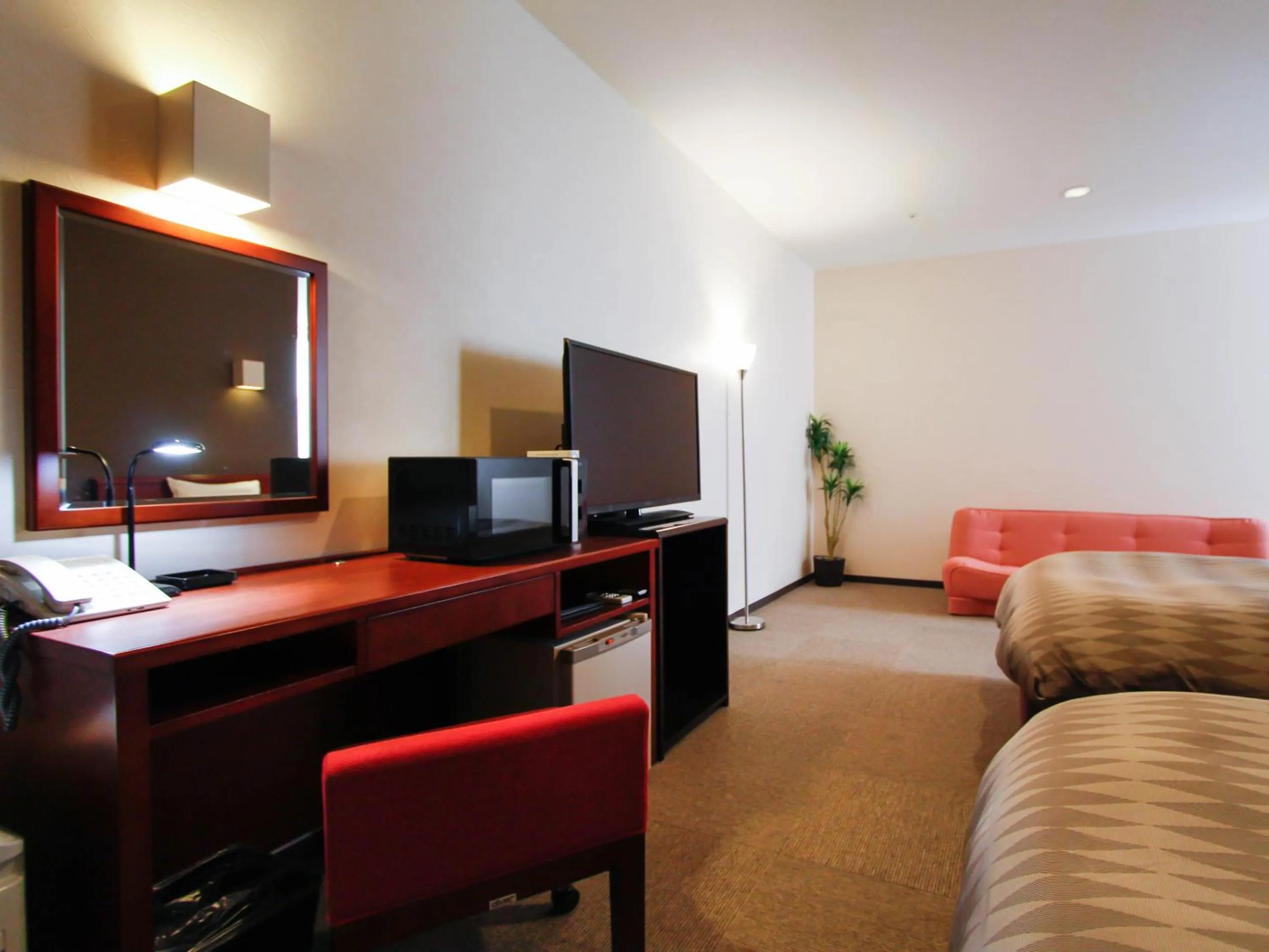 Bed in HOTEL LiVEMAX BUDGET Hamamatsu-Ekimae