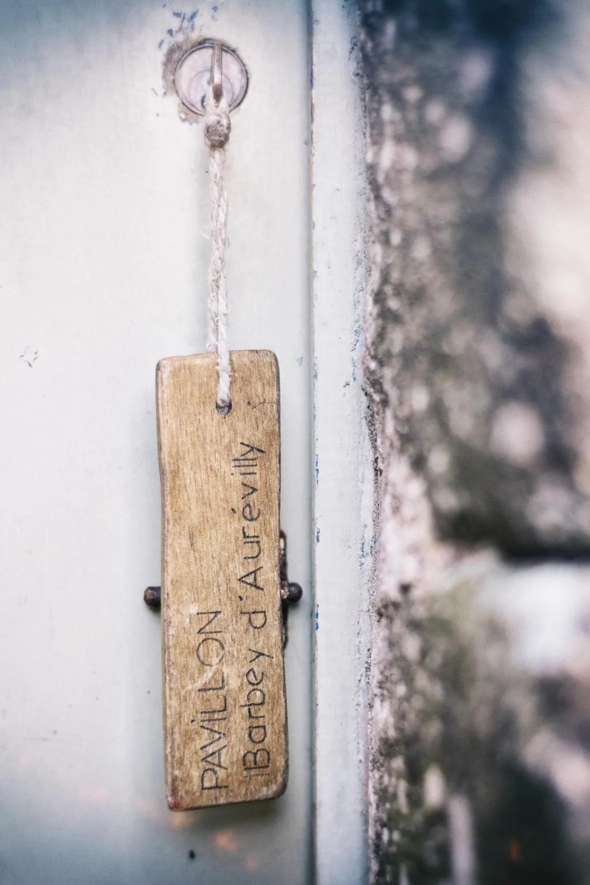 Decorative detail in Les Chambres du Château du Rozel