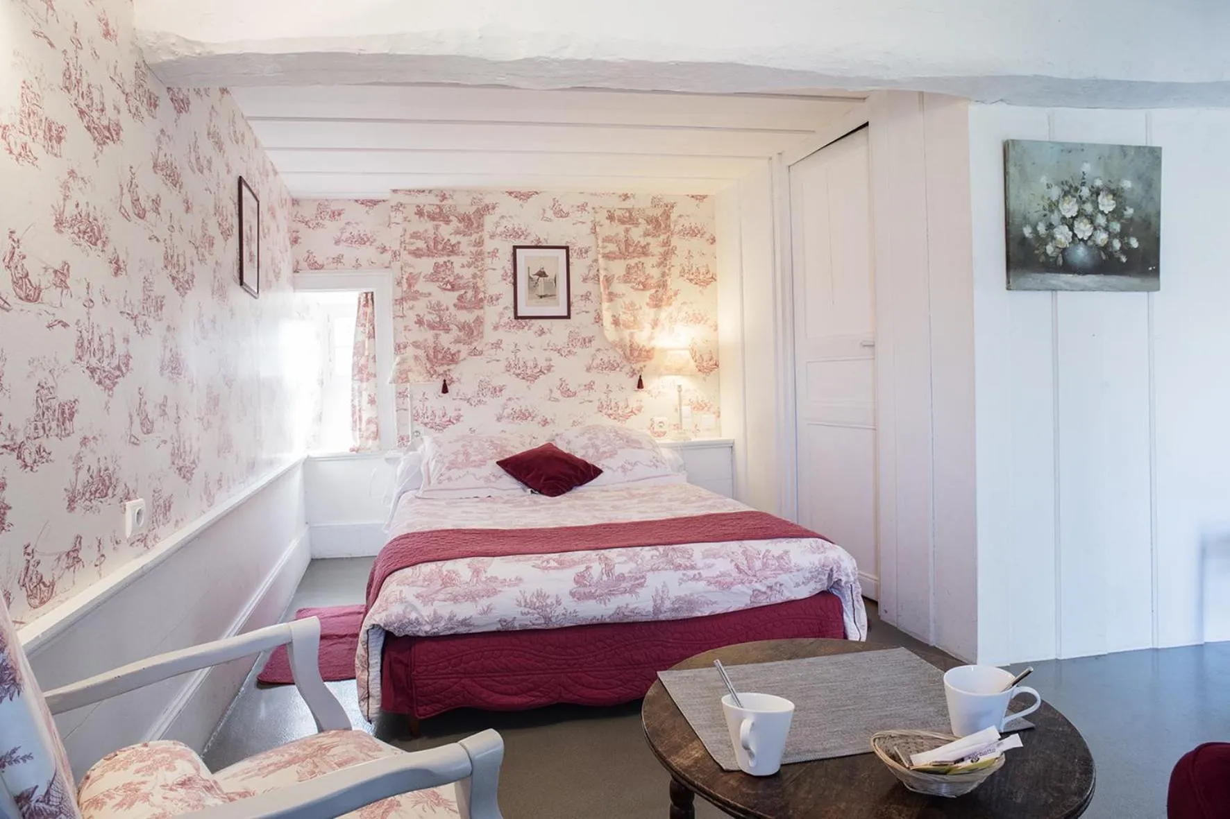 Bed in Les Chambres du Château du Rozel