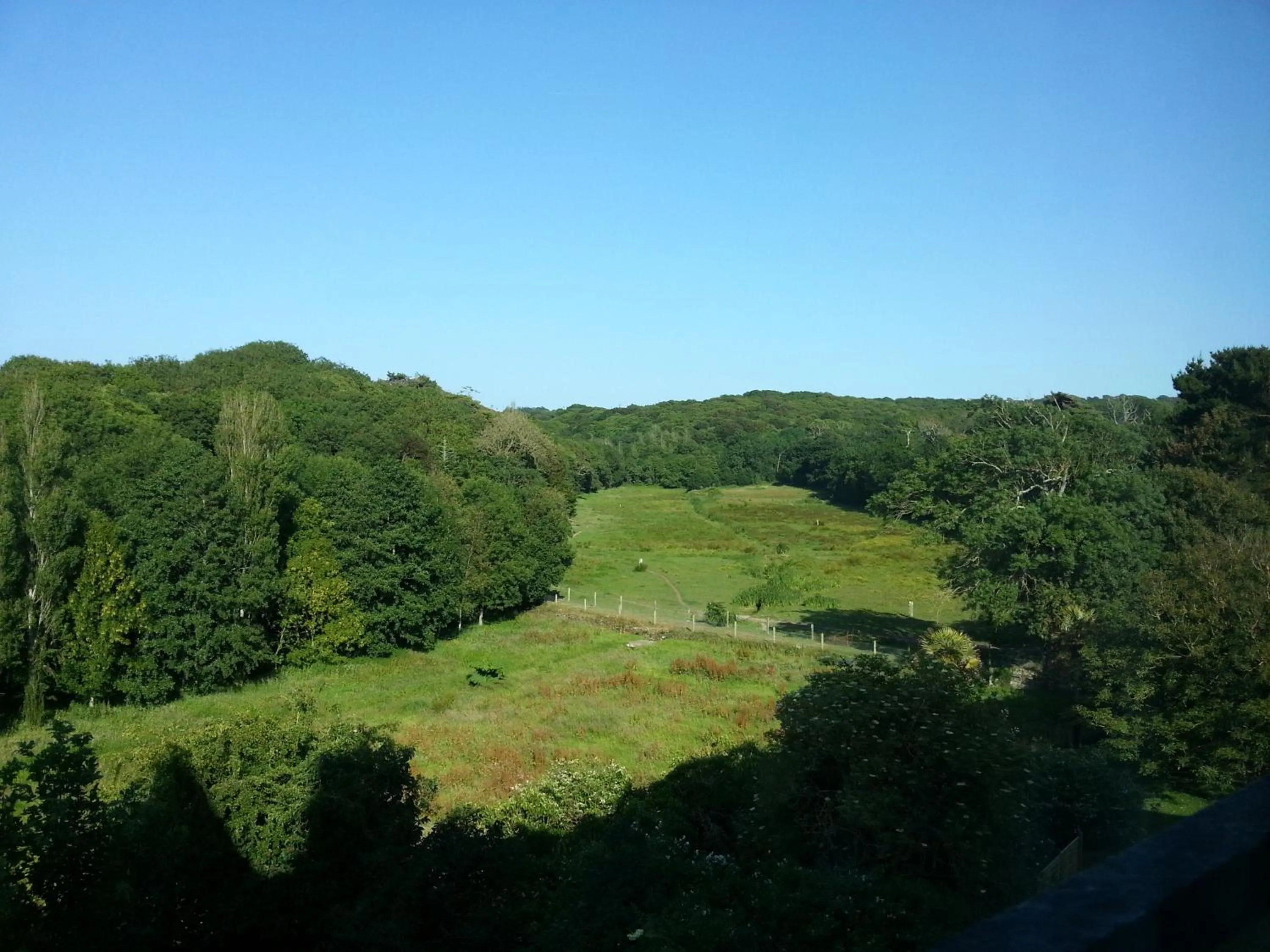 Area and facilities in Les Chambres du Château du Rozel