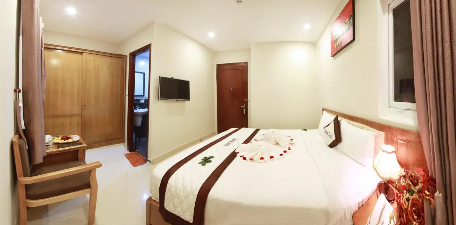 Bed in New Sky Hotel