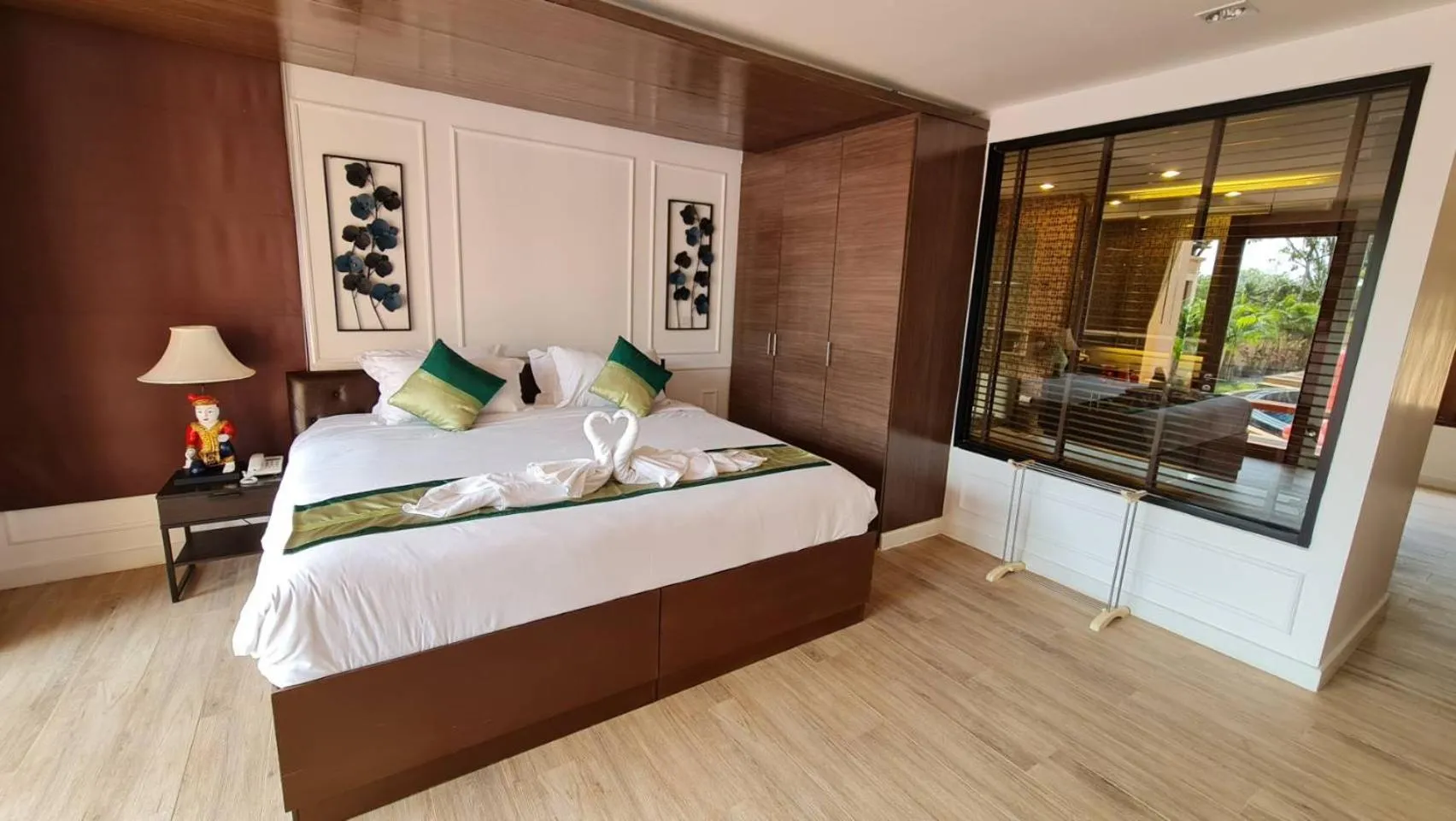 Bed in Elegancy Resort Hua Hin