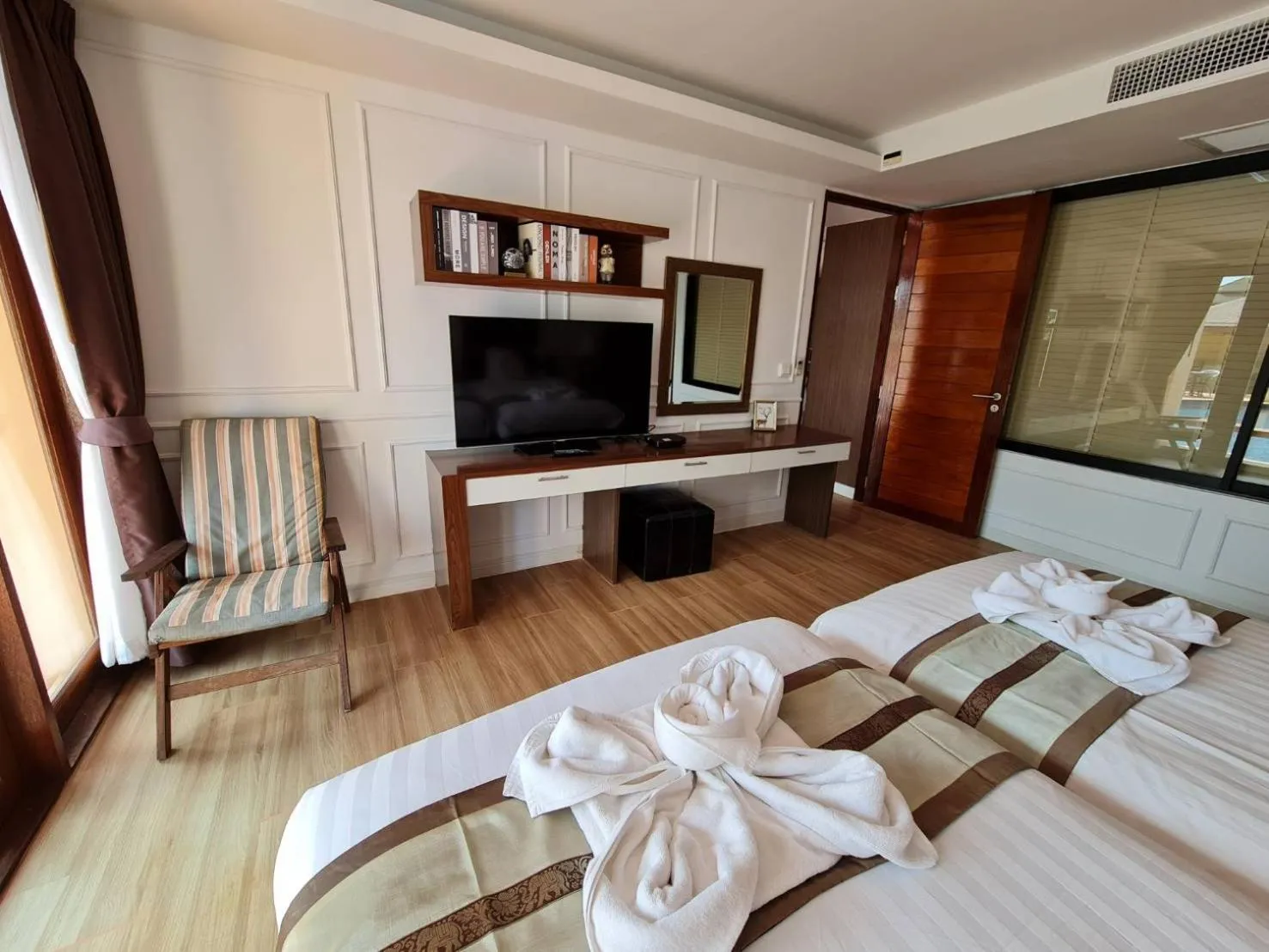 TV and multimedia, Bed in Elegancy Resort Hua Hin