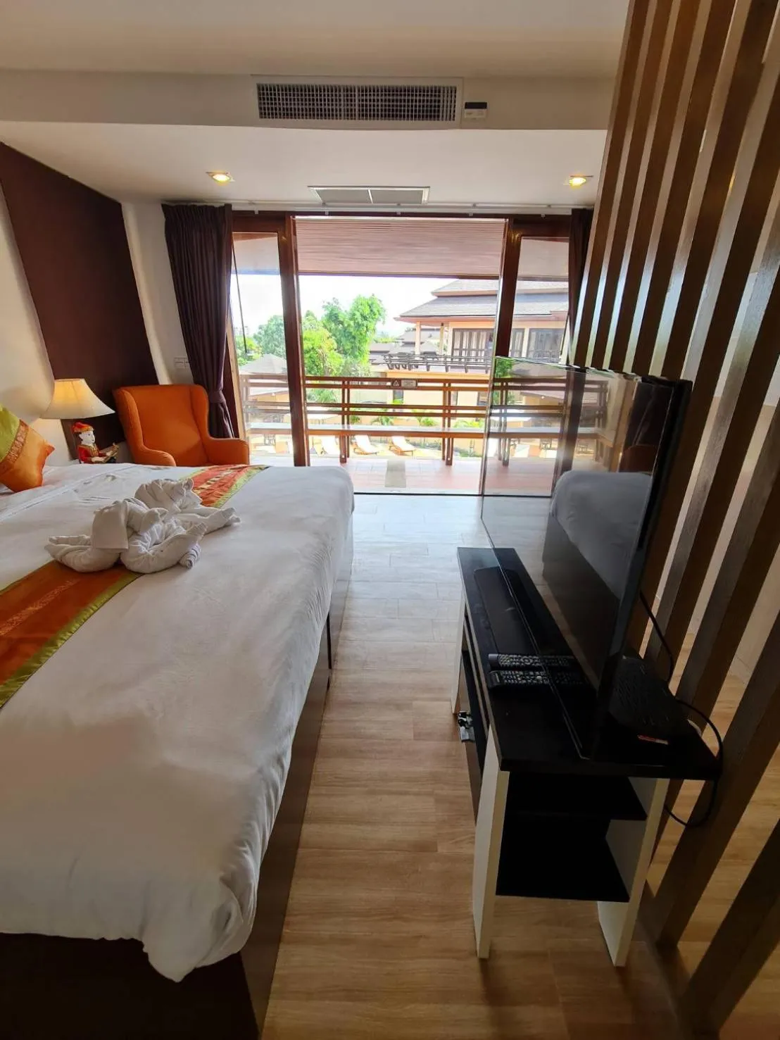 Photo of the whole room, Bed in Elegancy Resort Hua Hin