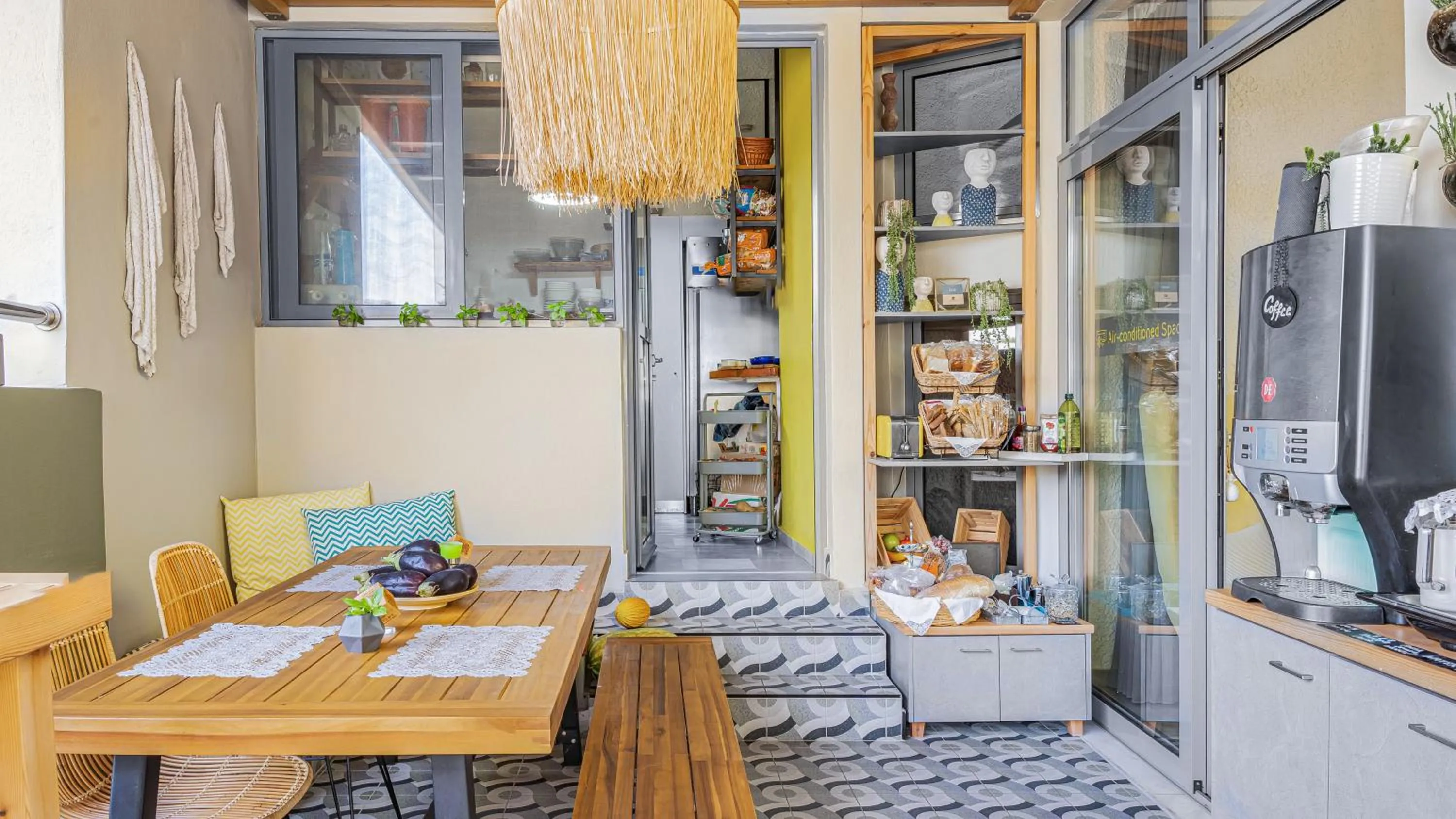 Area and facilities in Natali Apartments by Estia