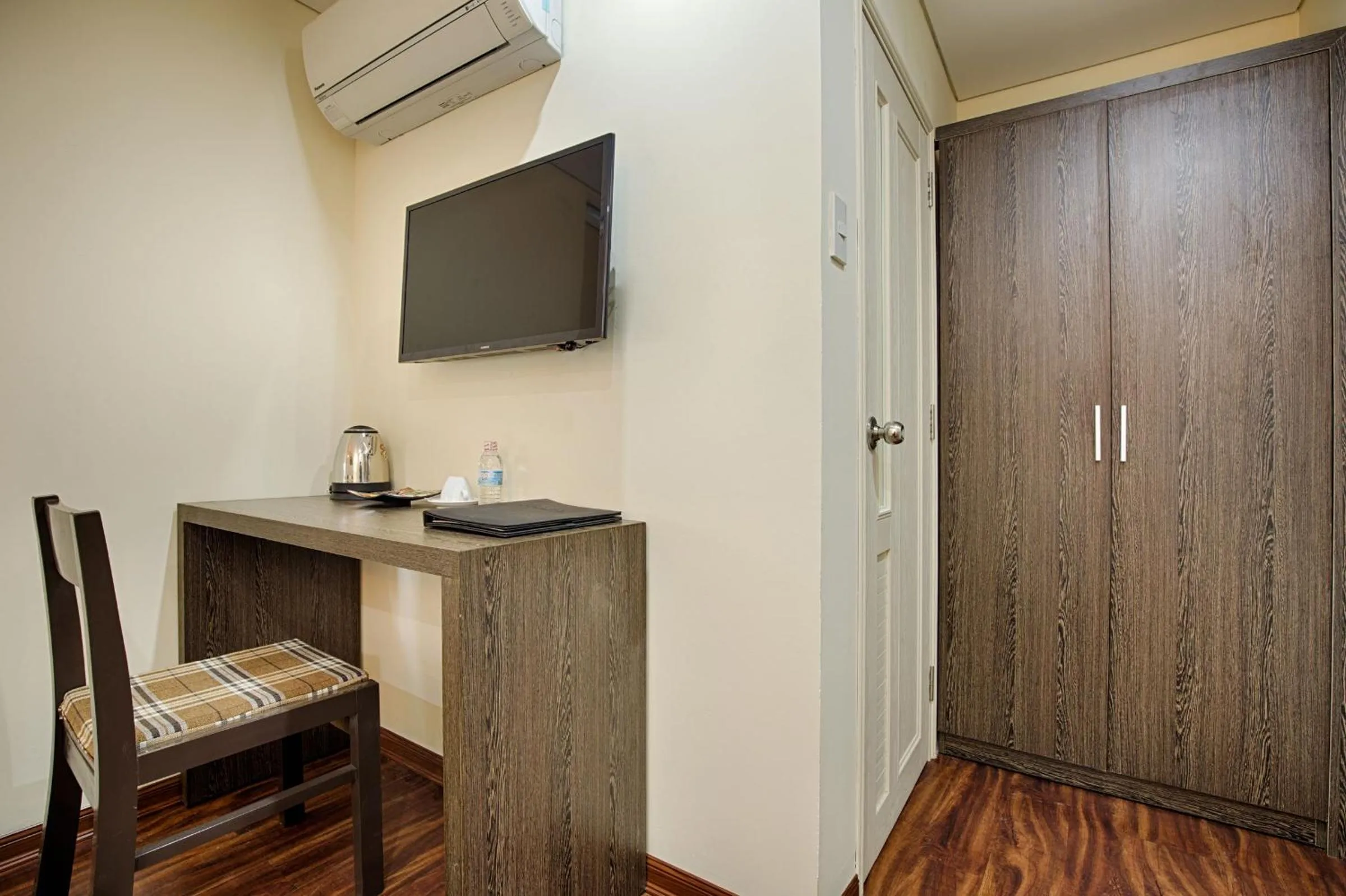 Photo of the whole room in Mai Boutique Villa