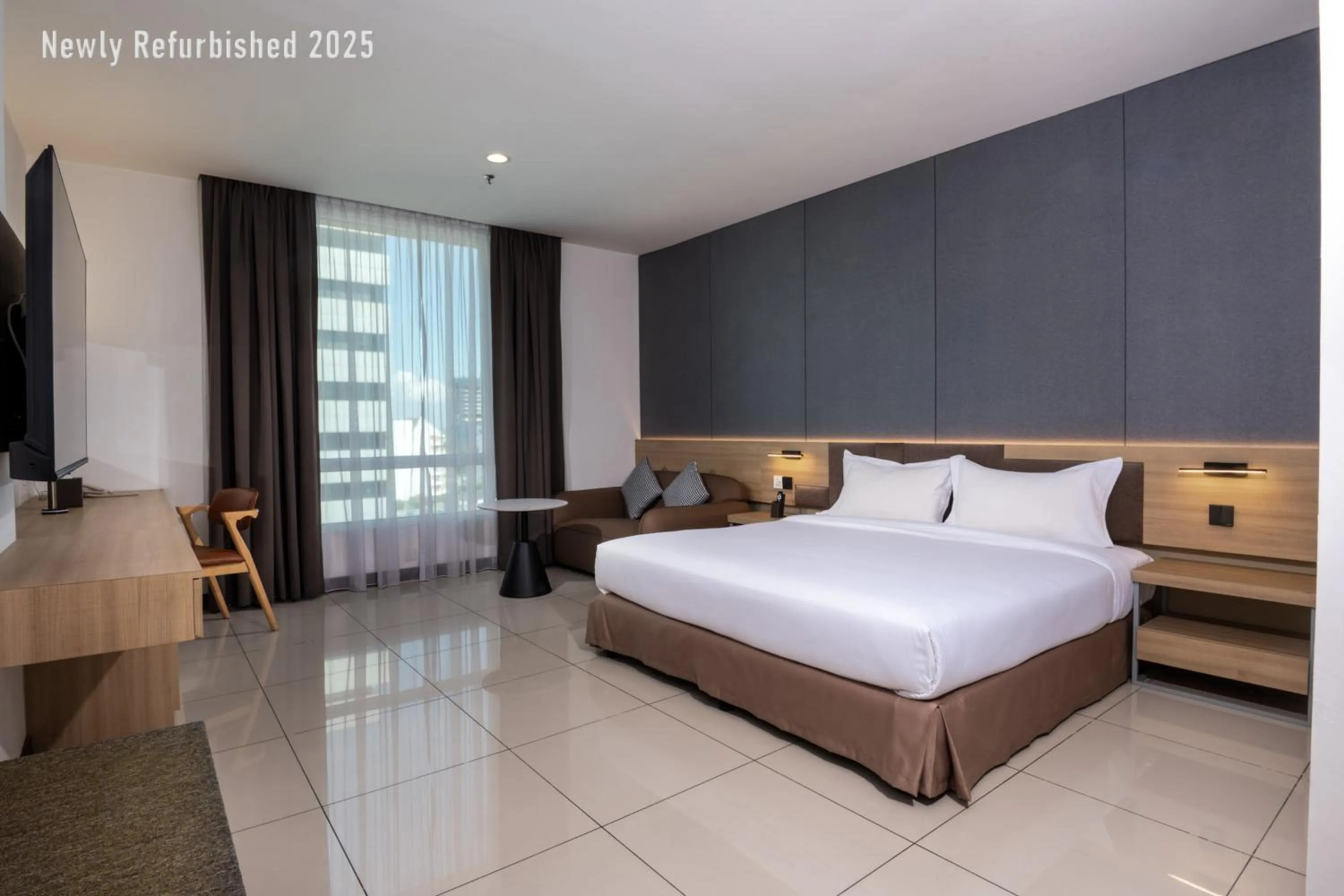 Bed in One Pacific Hotel and Serviced Apartments