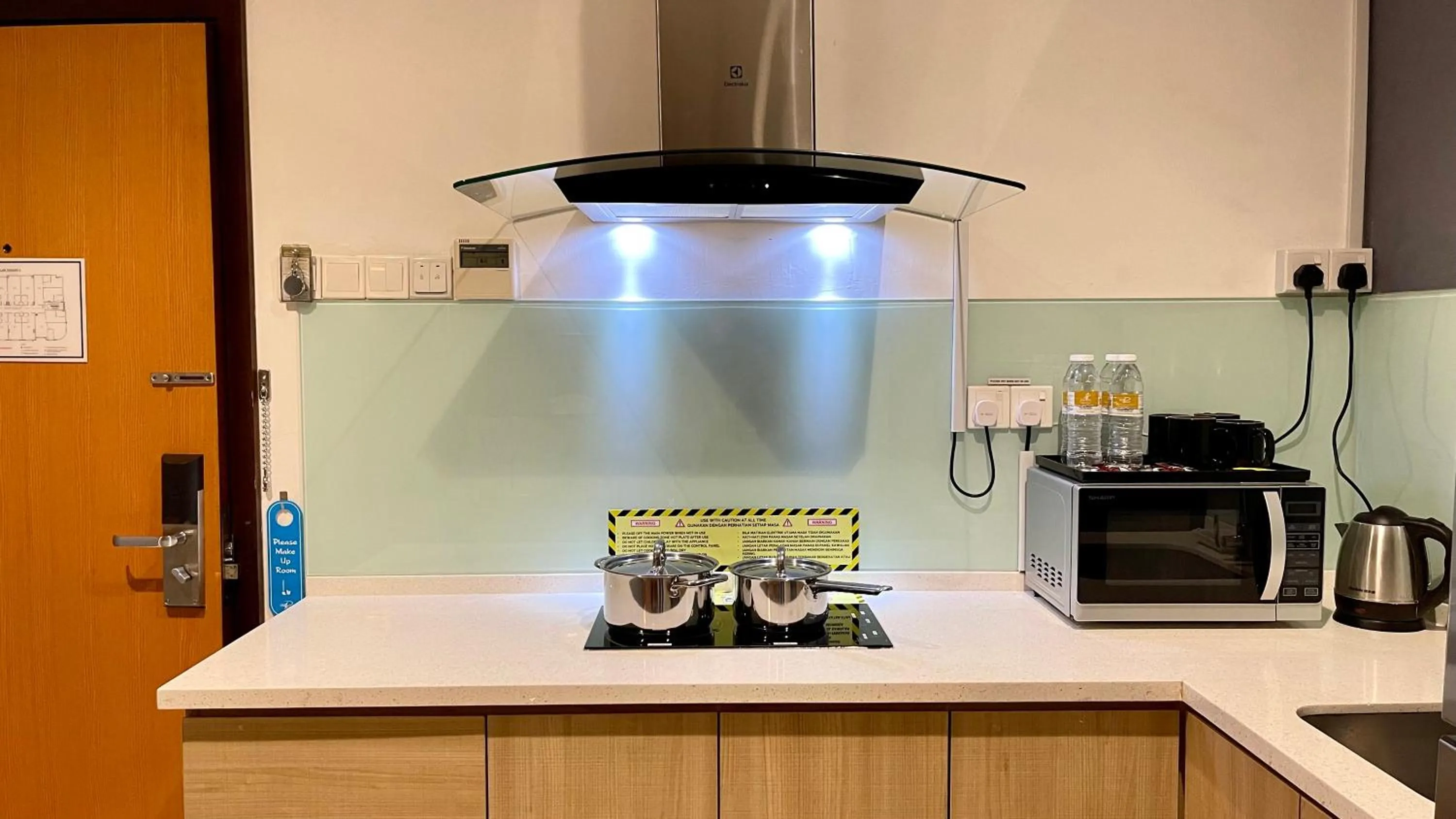 Coffee/tea facilities in One Pacific Hotel and Serviced Apartments