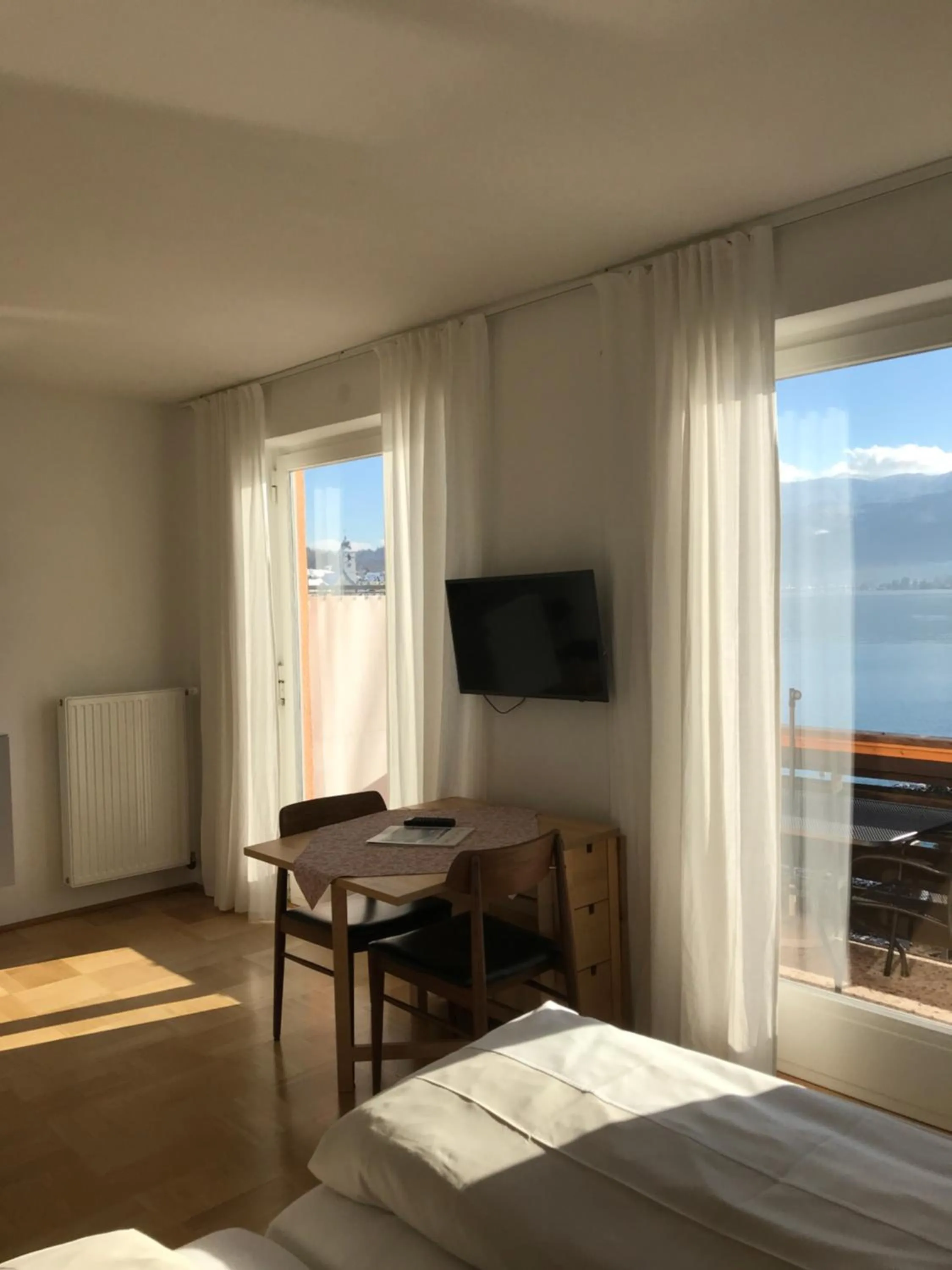 TV and multimedia, Bed in Seehaus Familie Leifer