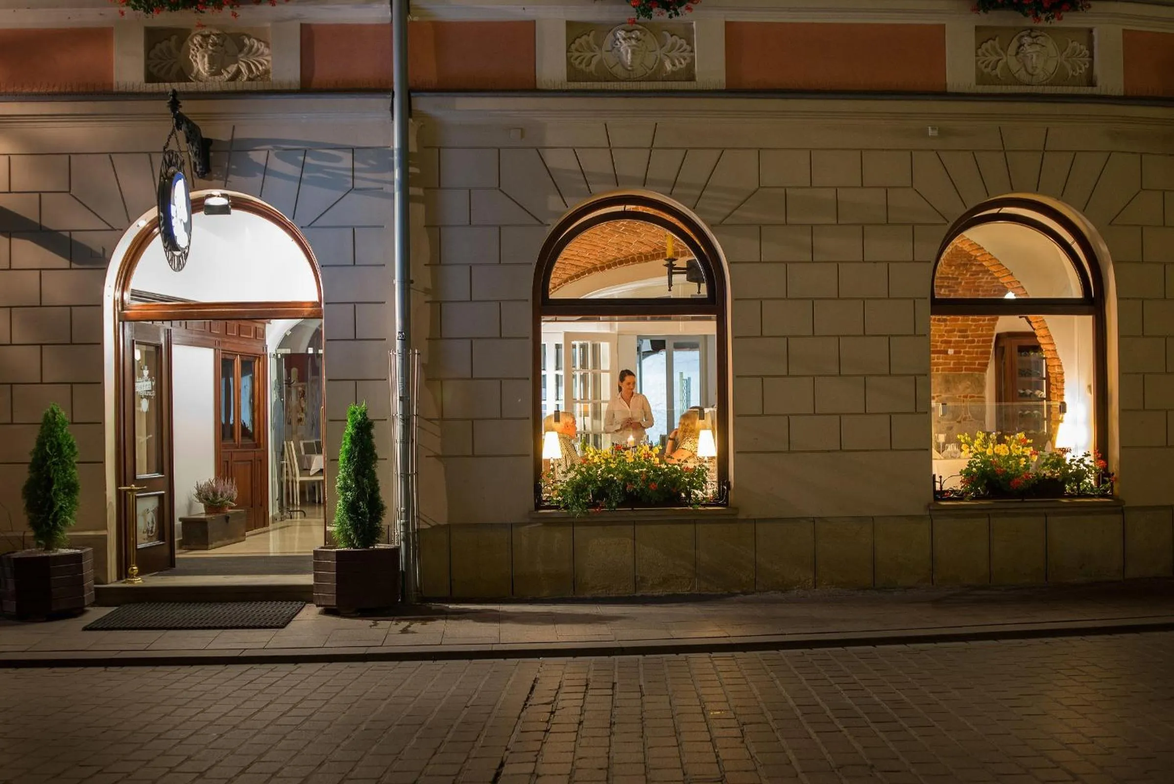 Restaurant/places to eat in Hotel Polski Pod Białym Orłem